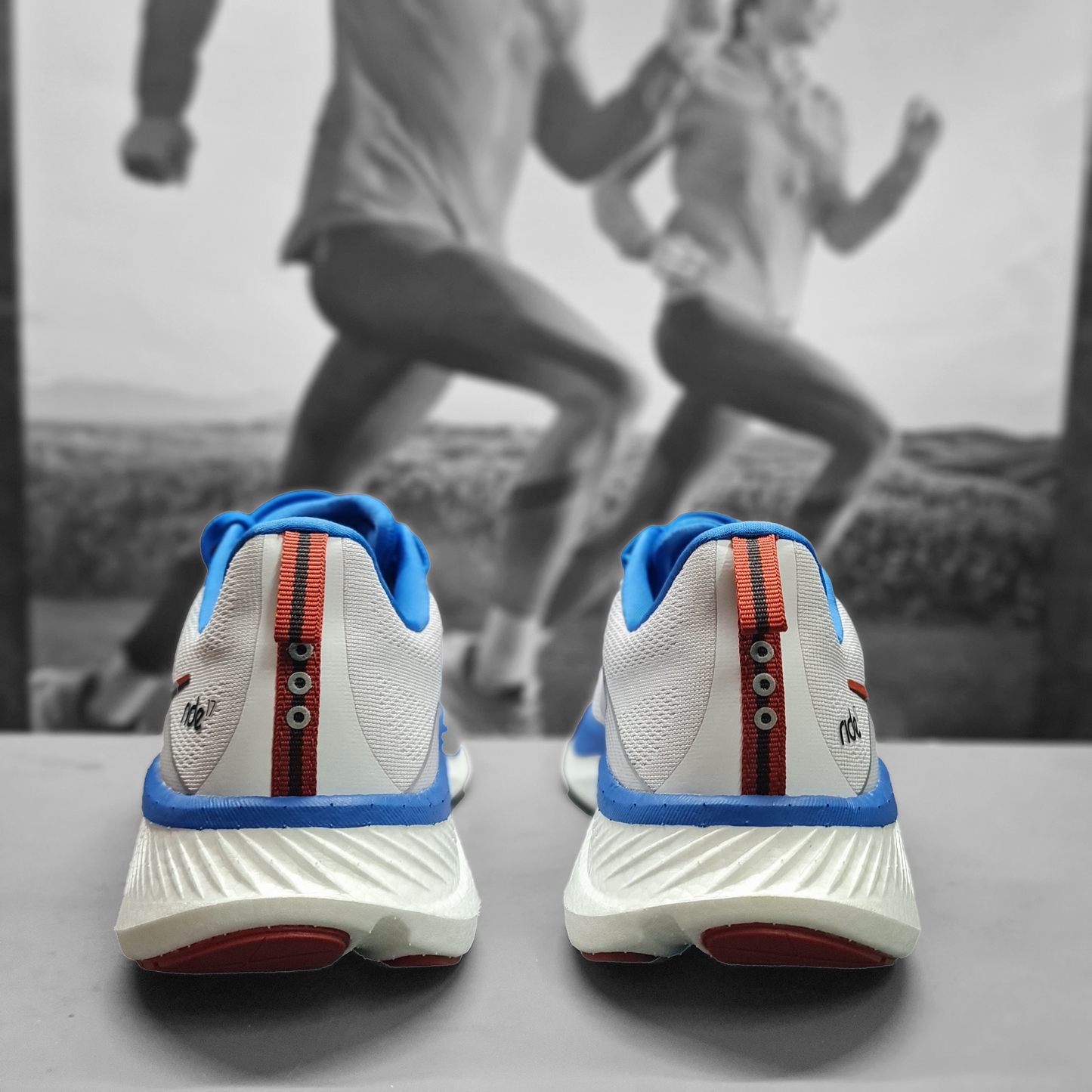 Saucony Ride 17 Mens - Durban Runner 7.5 / White/Cobalt