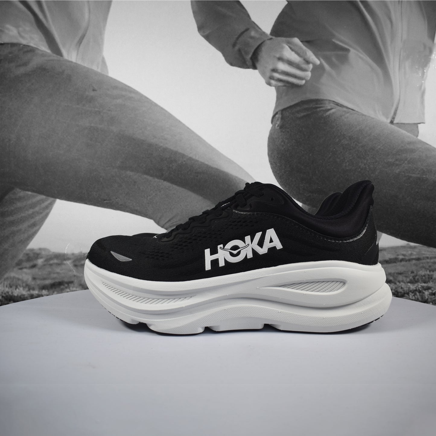 Hoka Bondi 9 Mens Road Running Shoes - Durban Runner 7.5 / BWHT