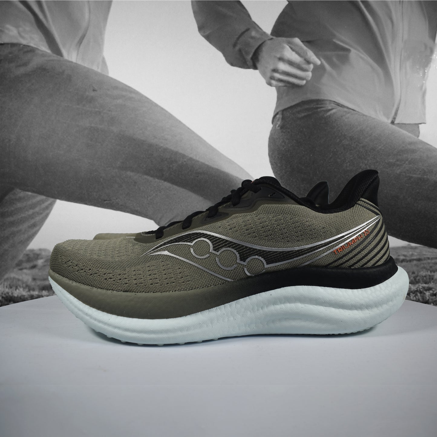 Saucony Triumph 23 Mens Running Shoes - Durban Runner 7.5 / LAU/BLK