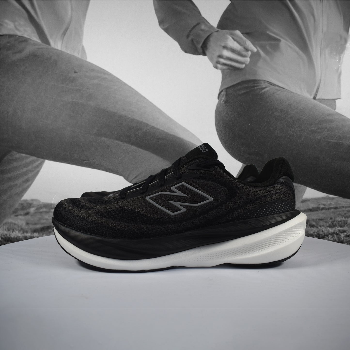 New Balance 1080 V15 Mens 2E (Wide Width) - Durban Runner 7.5 / Black