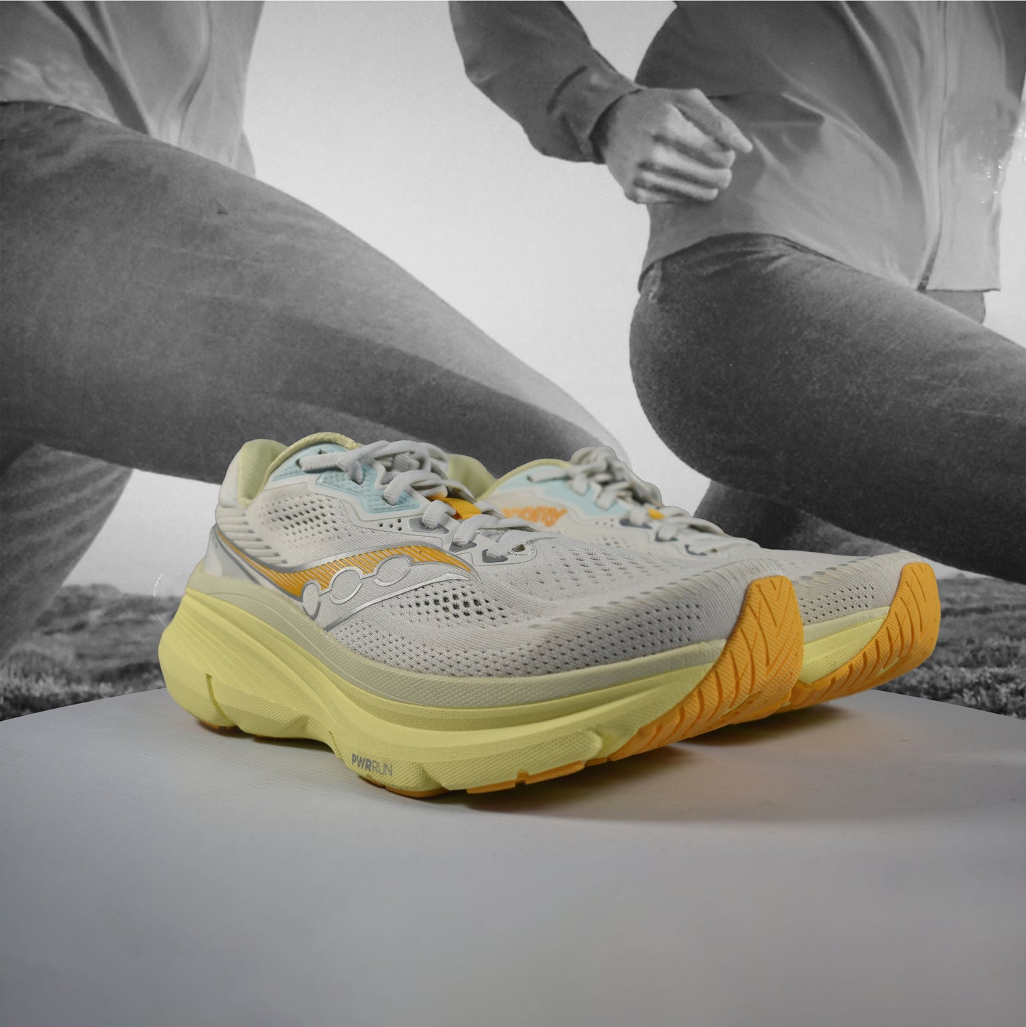 Saucony Guide 19 Womens Running Shoes - Durban Runner 4.5 / IVORY/TENDER