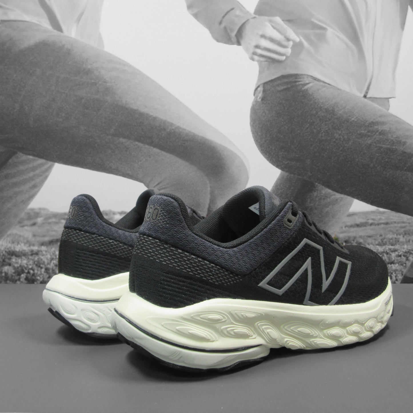 New Balance M880 V14 (D) Mens - Durban Runner 8.0 / Black White