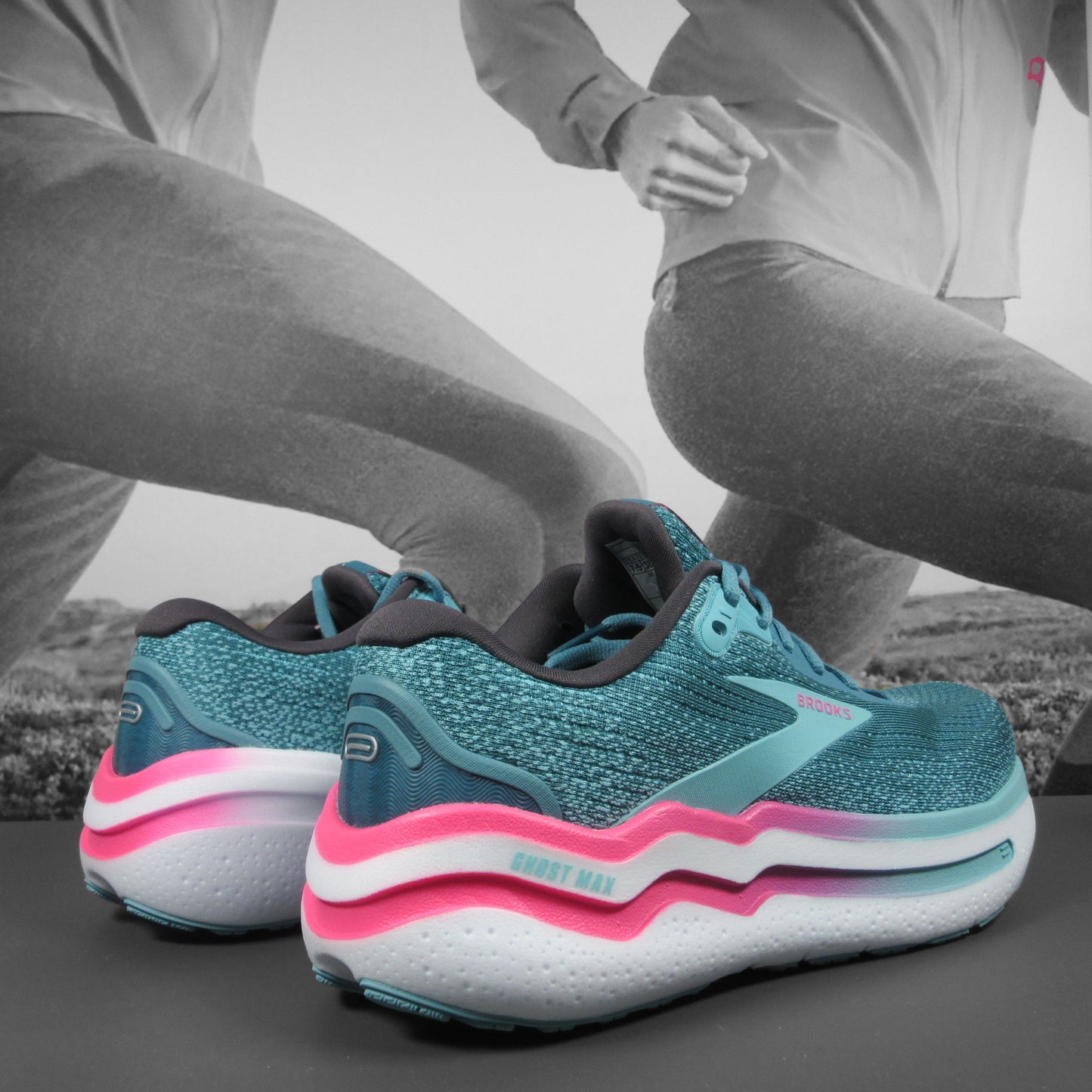 Brooks Ghost Max 2 Womens - Durban Runner 4.5 / Storm Blue/Knockout Pink/Aqua