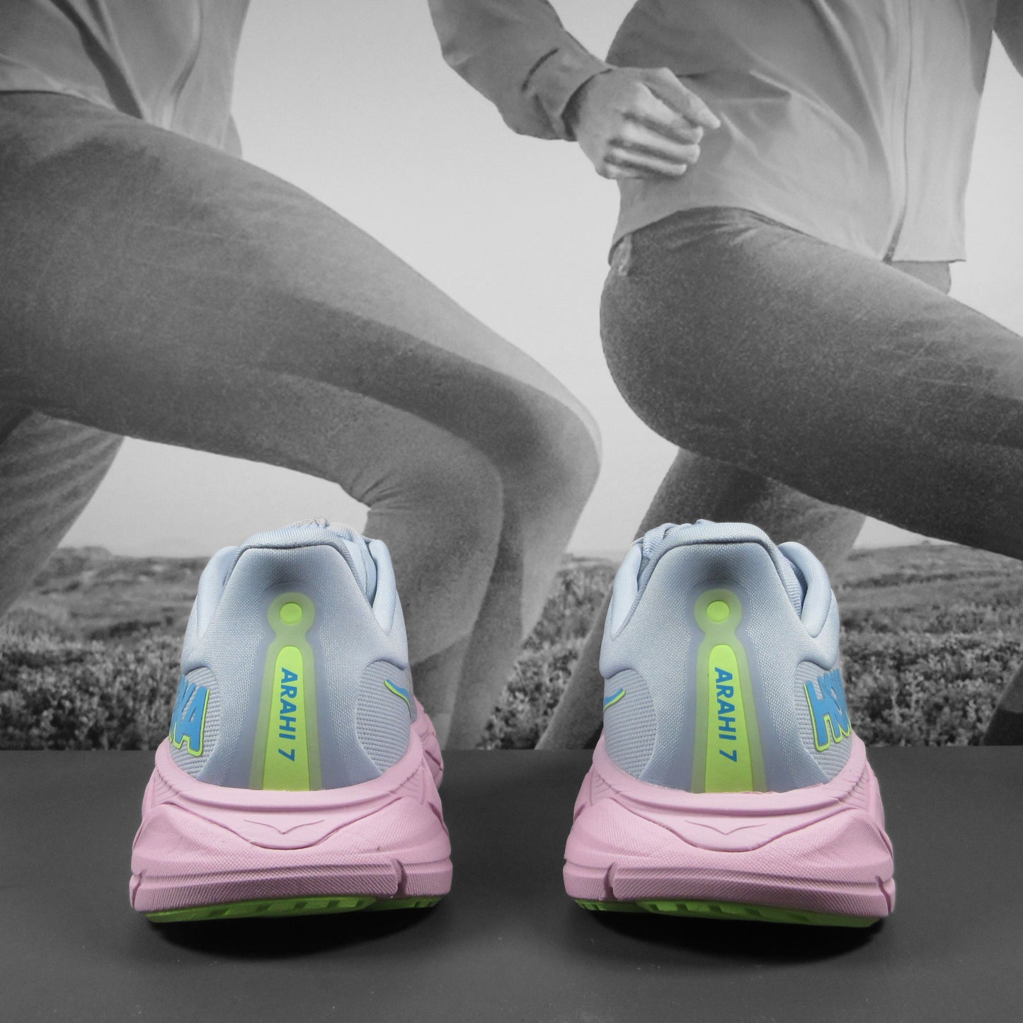 Hoka Arahi 7 Womens - Durban Runner 4.5 / GLP