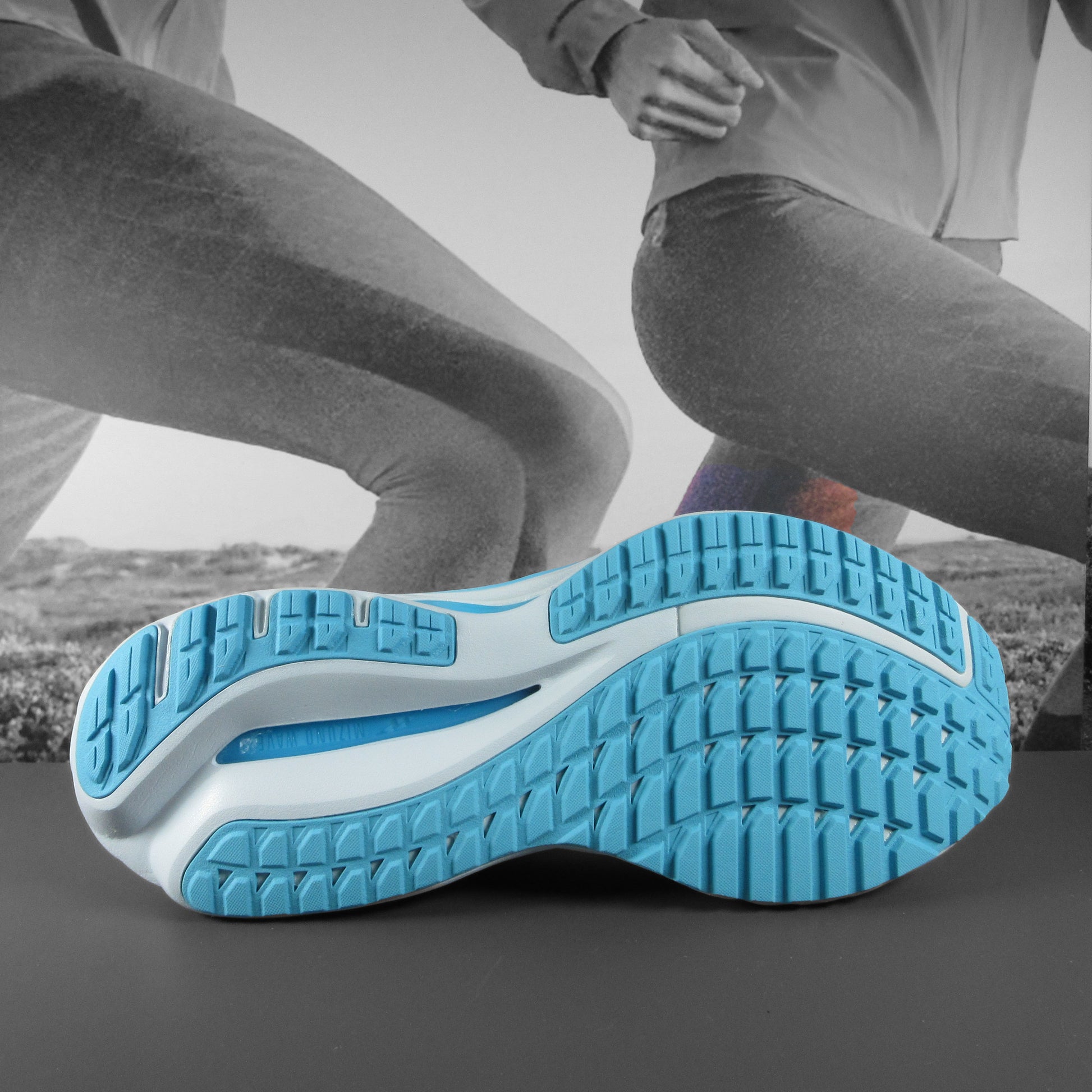 Mizuno Wave Rider 28 Womens - Durban Runner 4.5 / sky blue