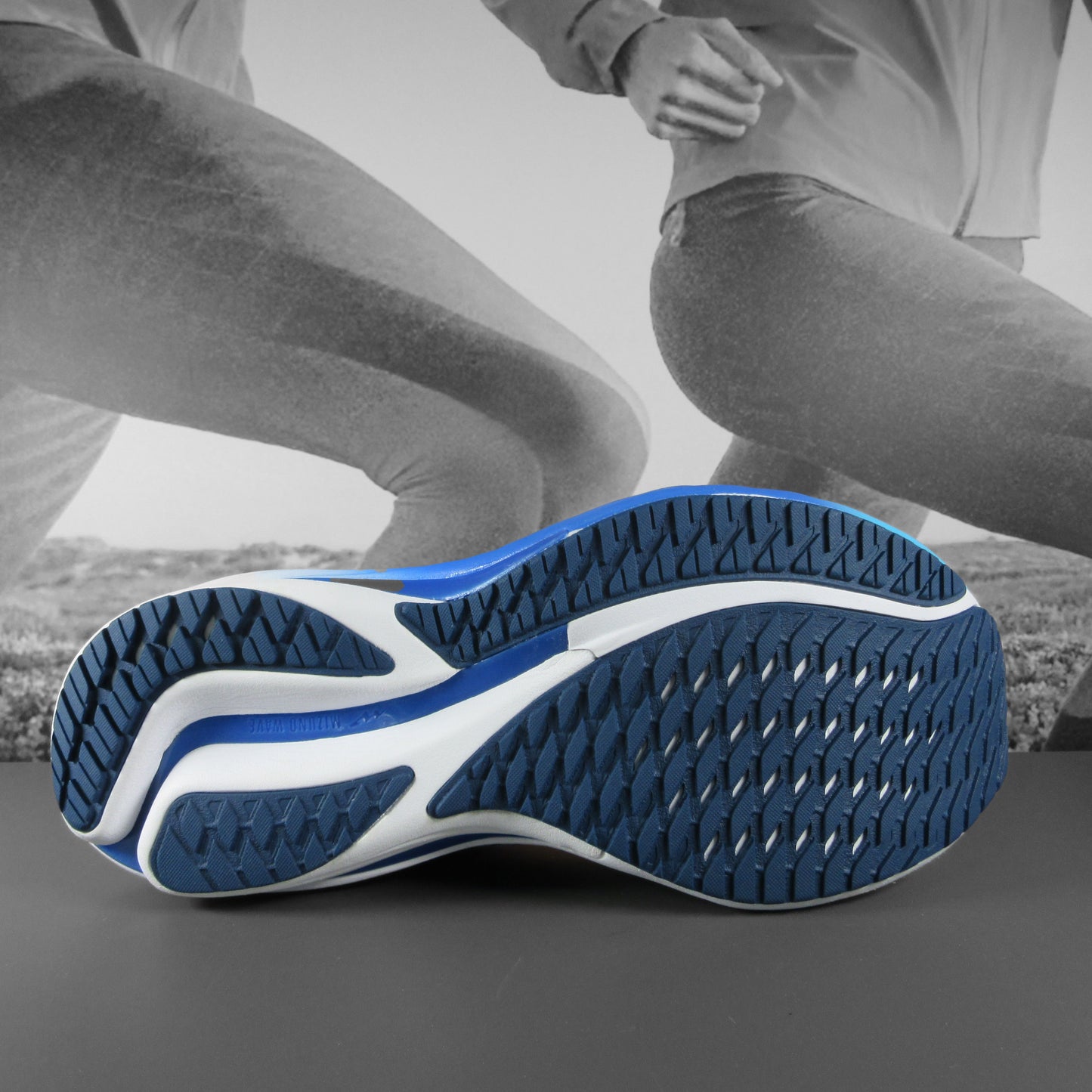 Mizuno Wave Rider 28 Mens - Durban Runner 7.5 / sky blue/navy