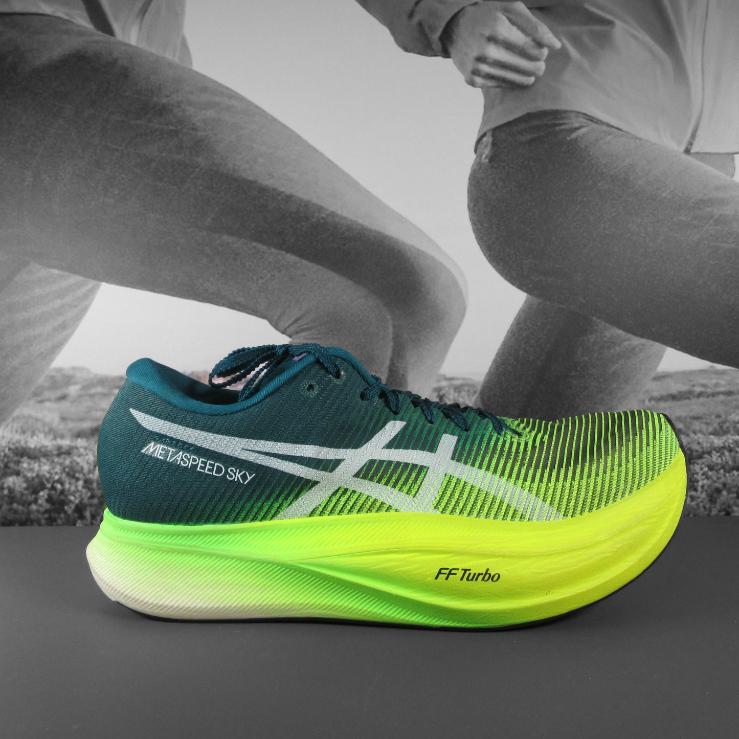 Asics Metaspeed Sky + Mens - Durban Runner 7.5 / velvet pine/safety yellow