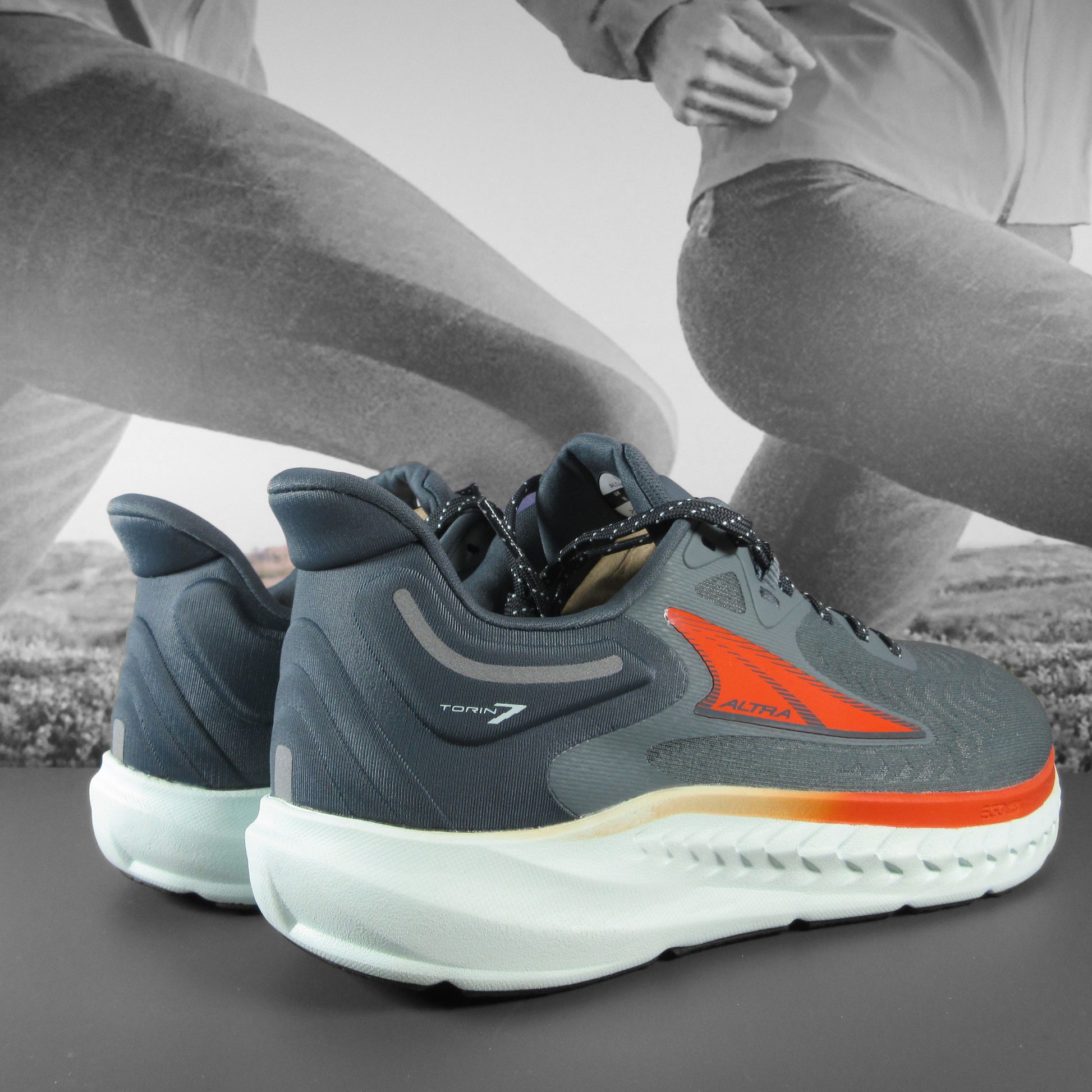 Altra Torin 7 Mens - Durban Runner 7.5 / Dark Grey
