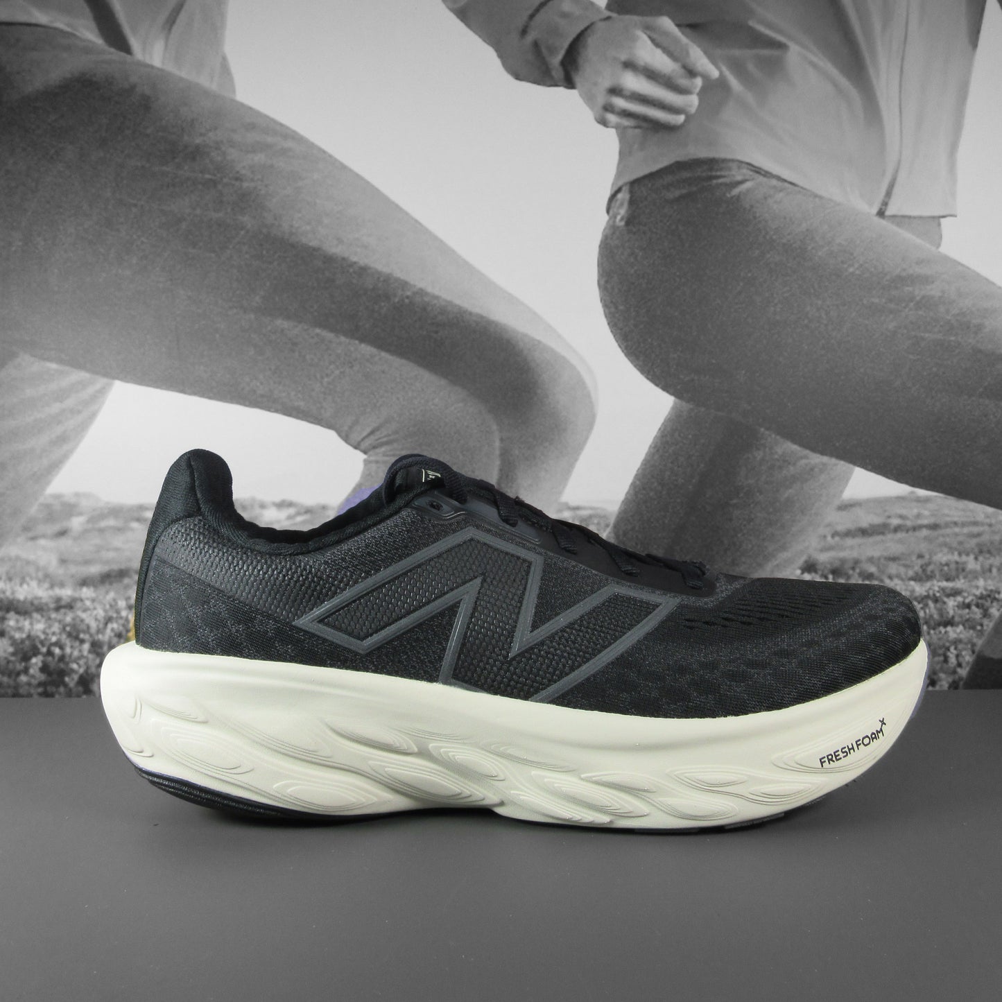New Balance 1080 V14 Womens - Durban Runner 4 / Blk/Sheetrock