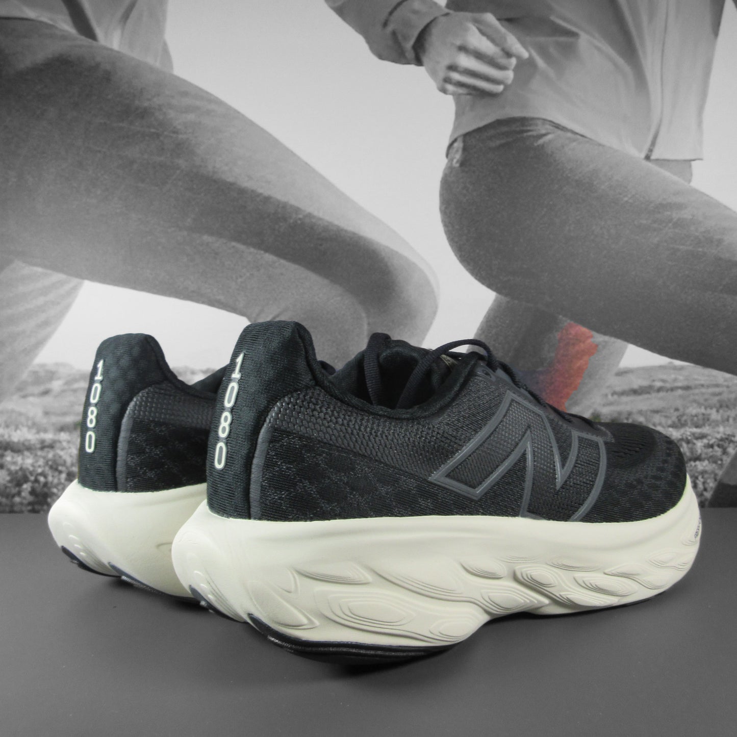New Balance 1080 V14 Womens - Durban Runner 4 / Blk/Sheetrock