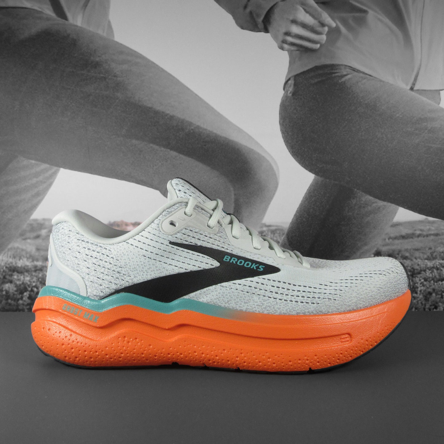 Brooks Ghost MAX 2 Mens - Durban Runner 7.5 / Oyster Mushroom/Orange