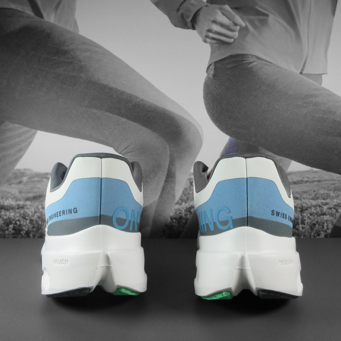 On Cloud Surfer Next Womens - Durban Runner 4 / niagara/white