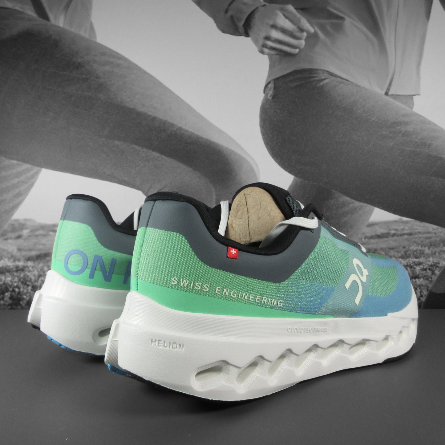 On Cloud Cloudsurfer Next Mens - Durban Runner 7.5 / HONEYDEW/IVORY