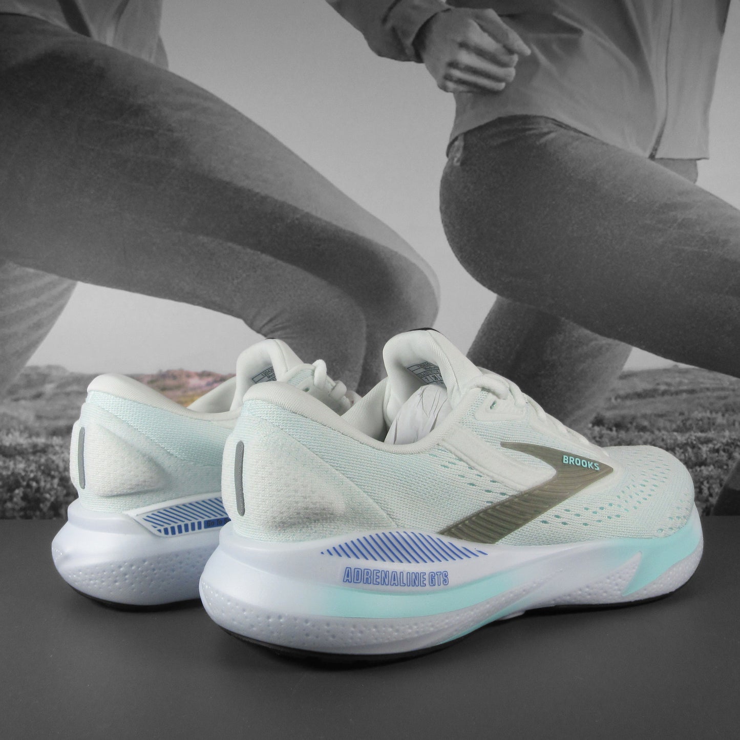 Brooks Adrenaline GTS 24 Womens - Durban Runner 4 / white/limpet shell/amporo