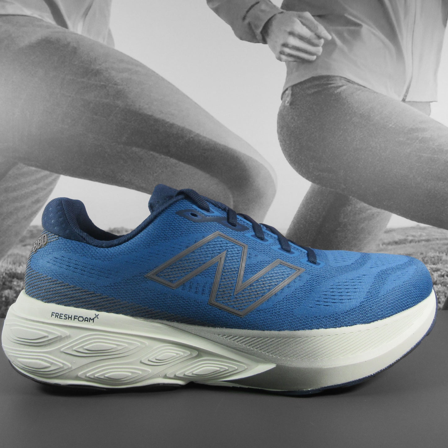 New Balance 880 V15 2E Mens (Wide) - Durban Runner 7 / Royal Blue/White