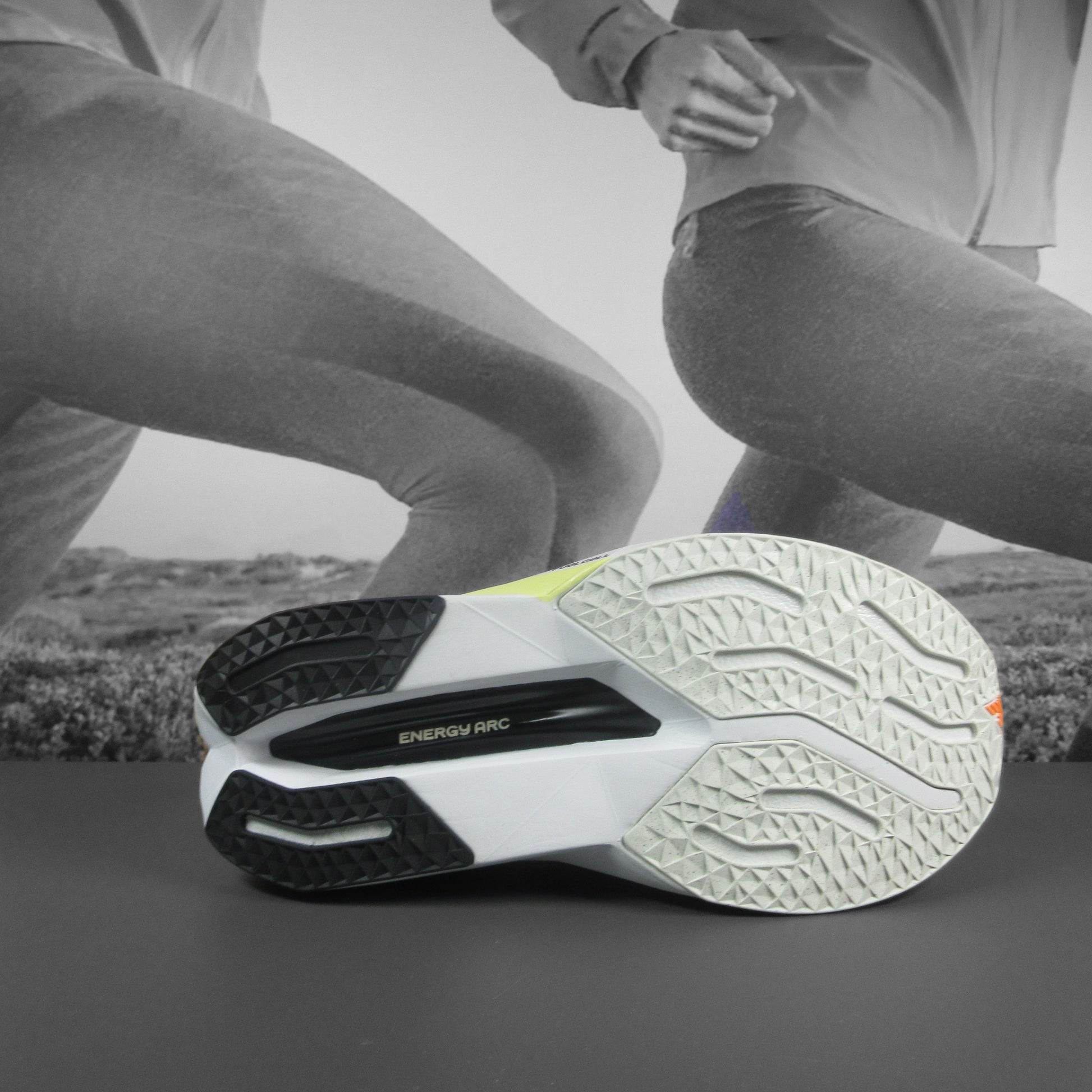 New Balance SuperComp Fuel Cell Trainer v3 Womens - Durban Runner 5 / White/Black/Orange