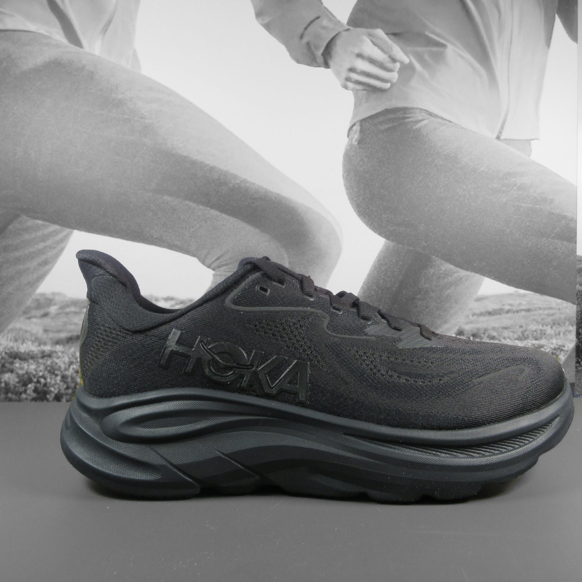 Hoka Clifton 10 Wide Mens - Durban Runner 8 / BBLC Black