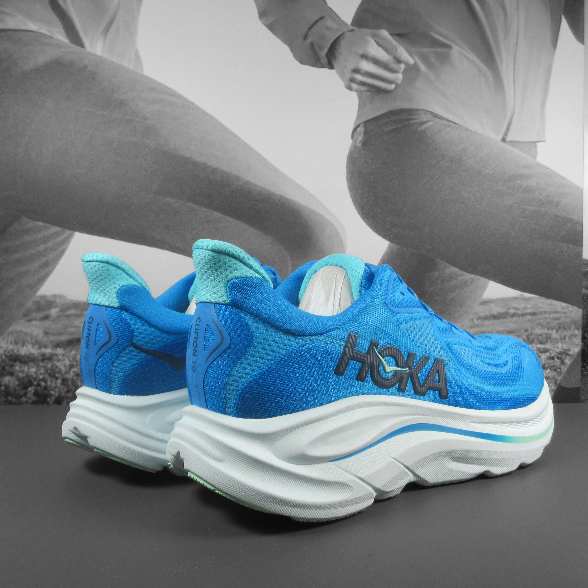 Hoka Clifton 10 Wide Men - Durban Runner 8 / HSK BLUE