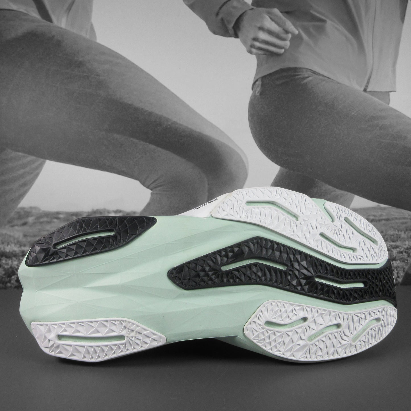 New Balance Fuel Cell Rebel v4 Mens