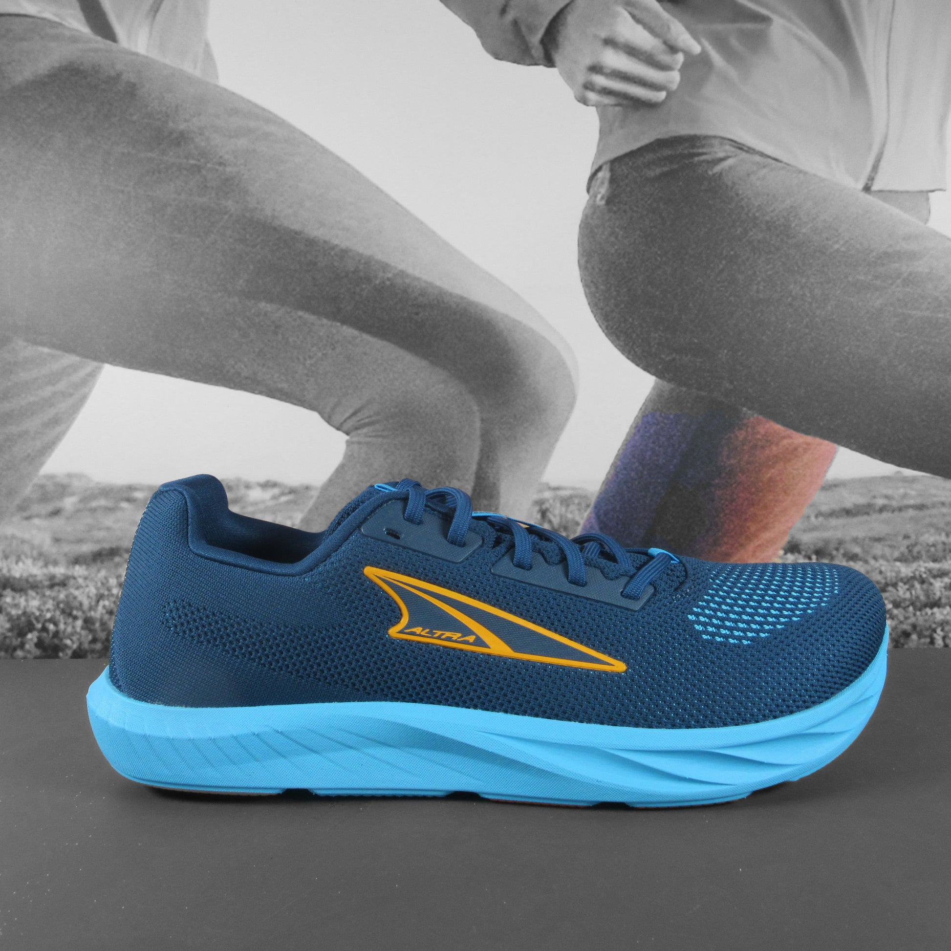 Altra Escalante 4 Mens - Durban Runner 7.5 / Navy