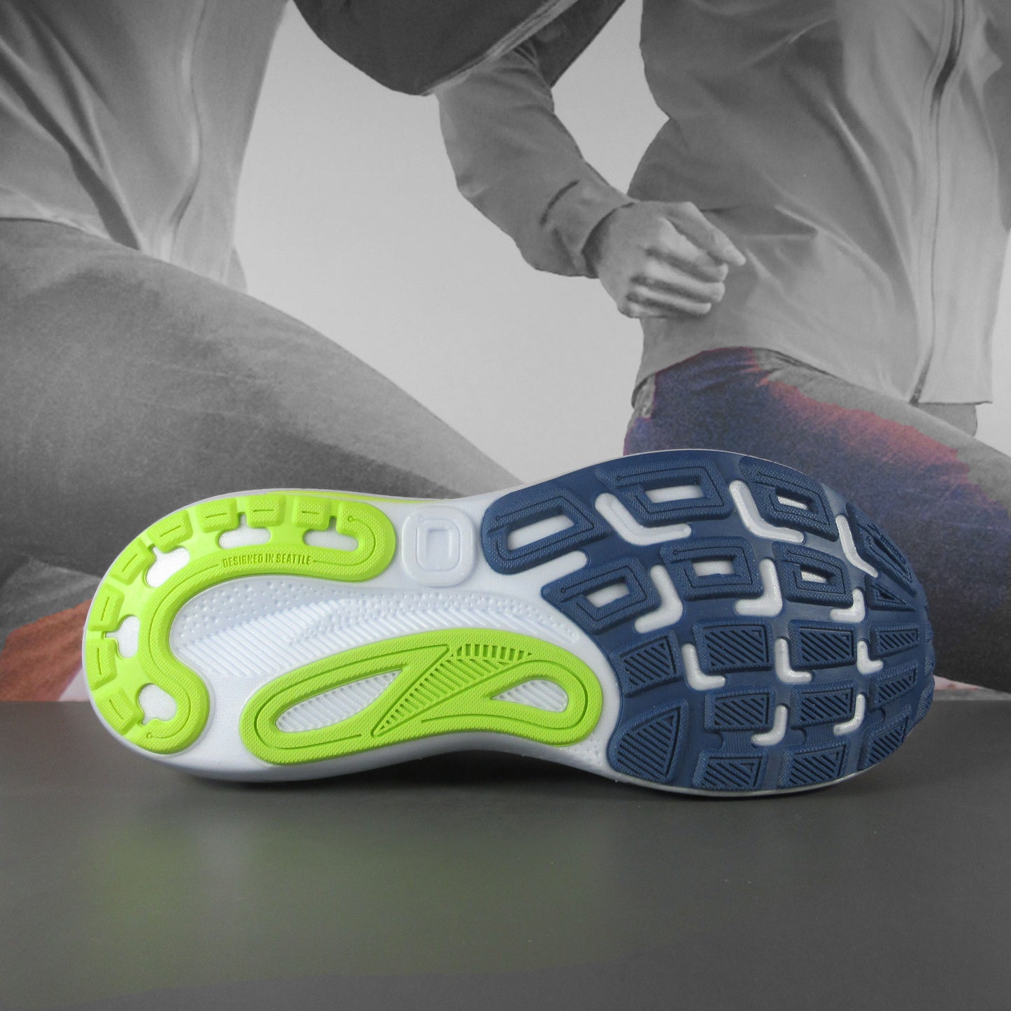 Brooks Adrenaline GTS 24 Mens Running Shoes - Durban Runner 7.5 / NAVY PEONY/BLACK