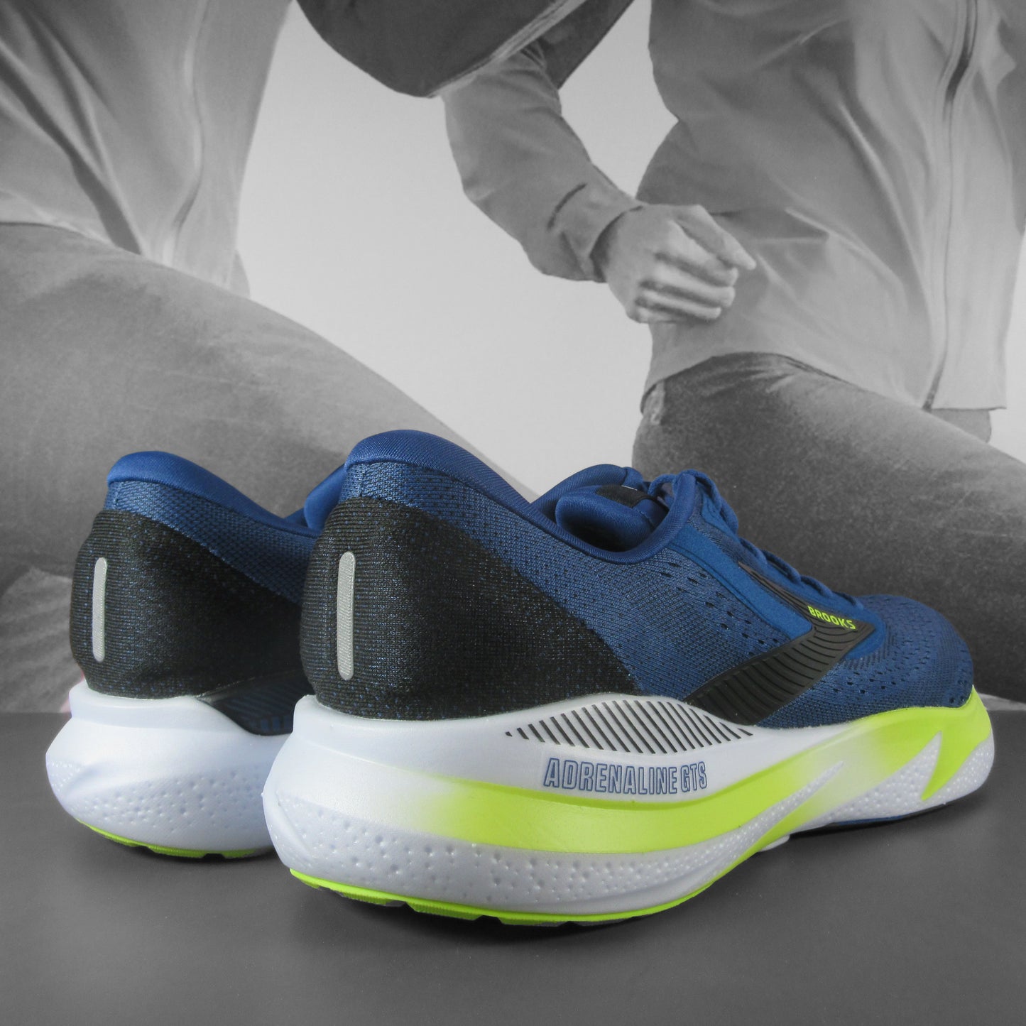 Brooks Adrenaline GTS 24 Mens Running Shoes - Durban Runner 7.5 / NAVY PEONY/BLACK