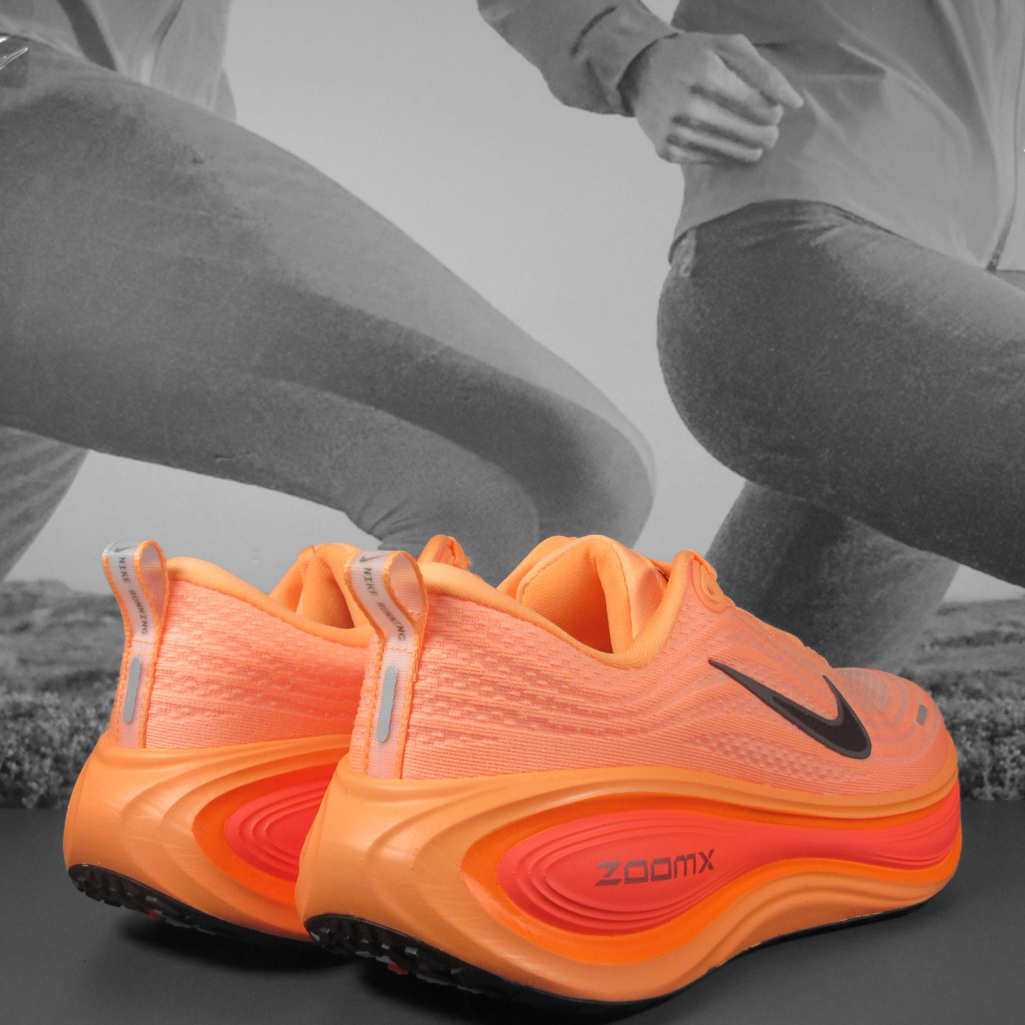 Nike Vomero Plus Mens - Durban Runner 8 / ORANGE PULSE/BLACK-HOT LAVA