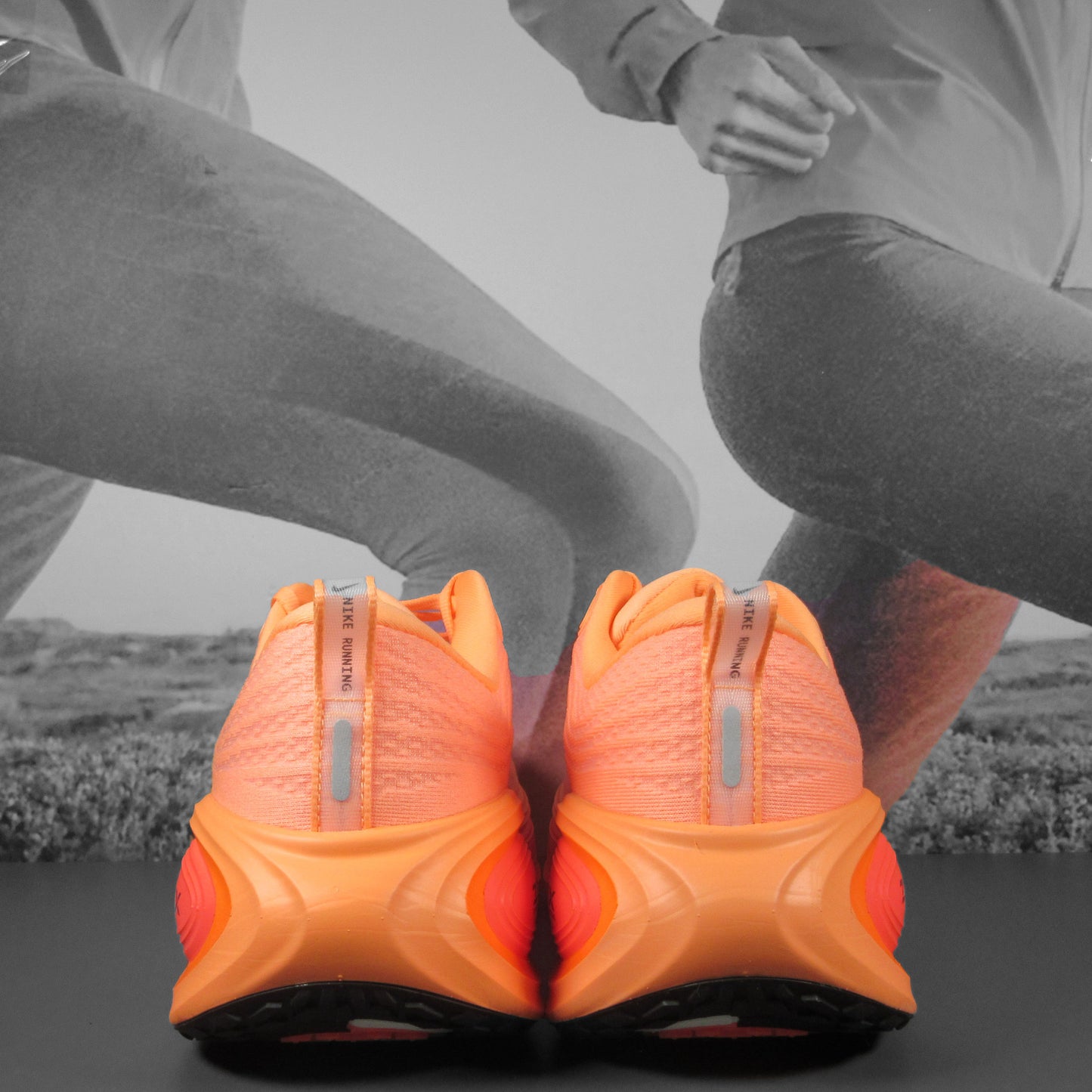 Nike Vomero Plus Mens - Durban Runner 8 / ORANGE PULSE/BLACK-HOT LAVA