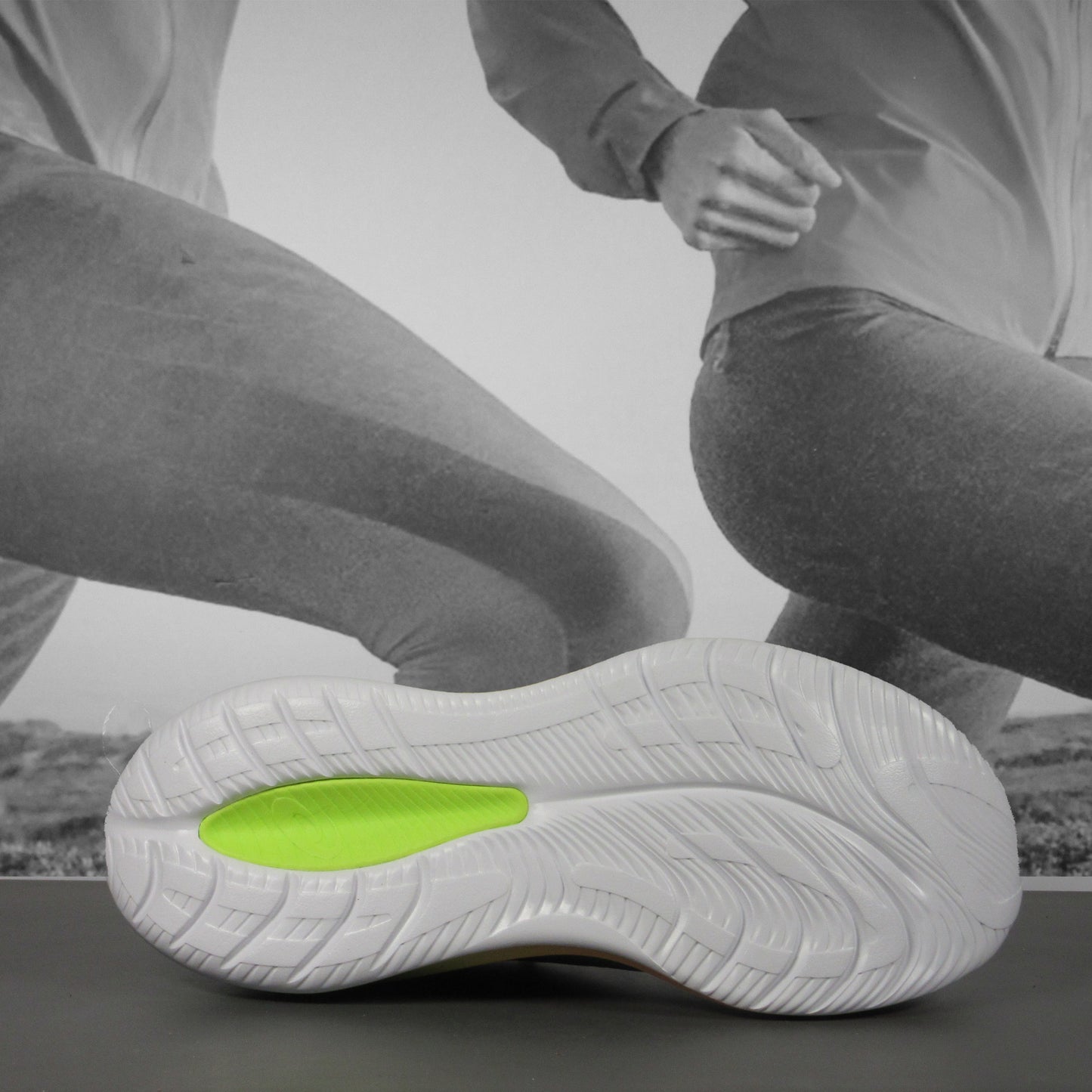 Asics GEL-Cumulus 26 Paris Mens Running Shoes - Durban Runner 8 / light celadon/safety yellow