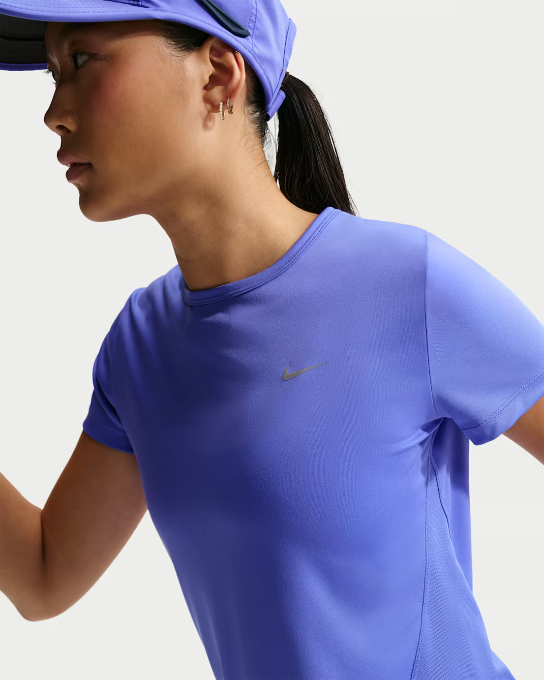 Nike Tempo Women's Dri-FIT Short-Sleeve Running Top - Durban Runner XS / Sapphire/Reflective Silv