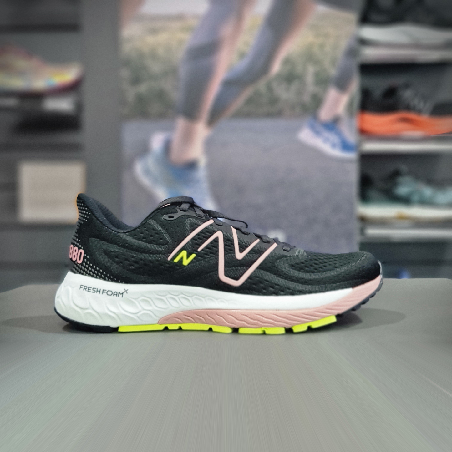 New Balance 880 V13 (D) Womens - Durban Runner 4.5 / Black