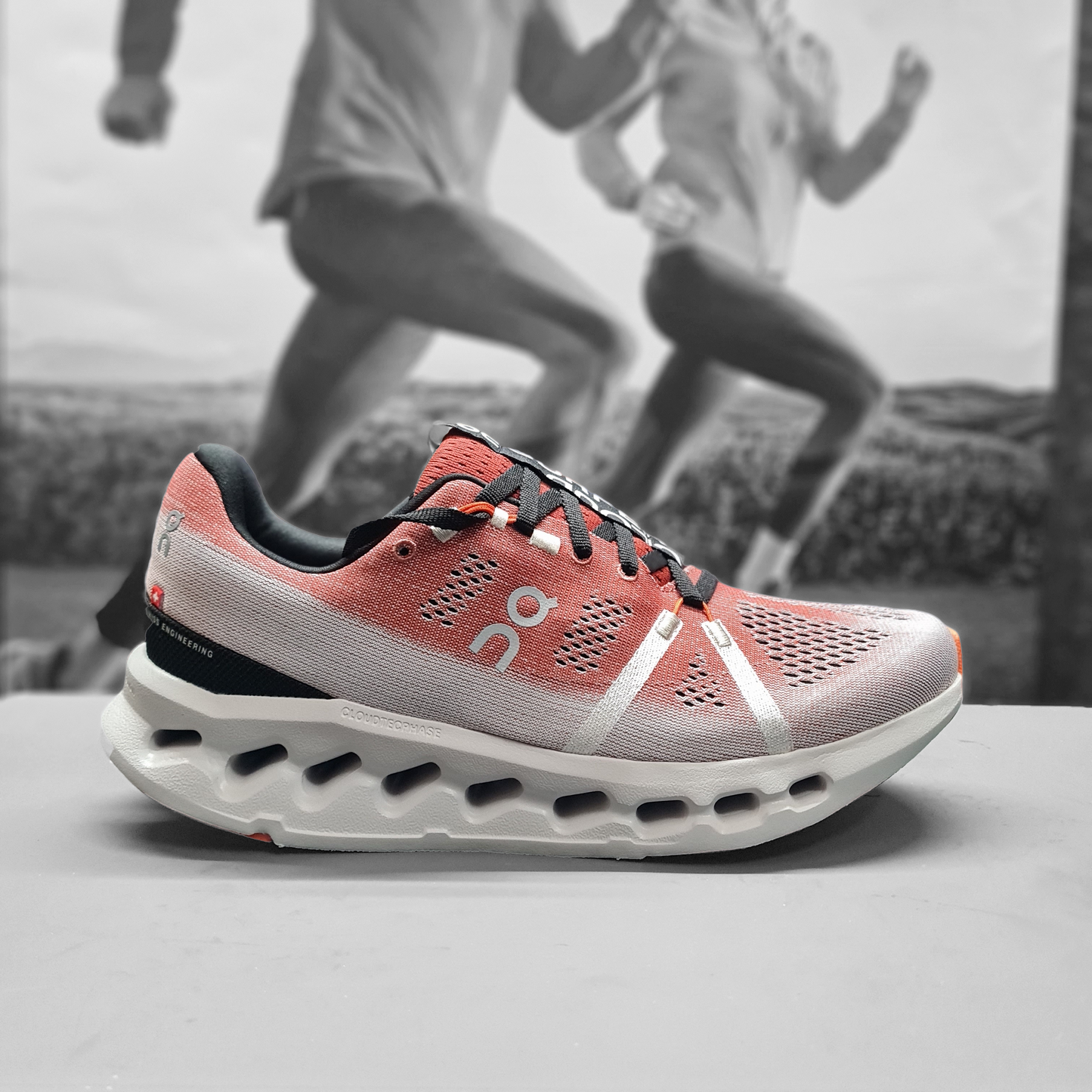 On Cloud Surfer Womens - Durban Runner 5.5 / Auburn/Frost