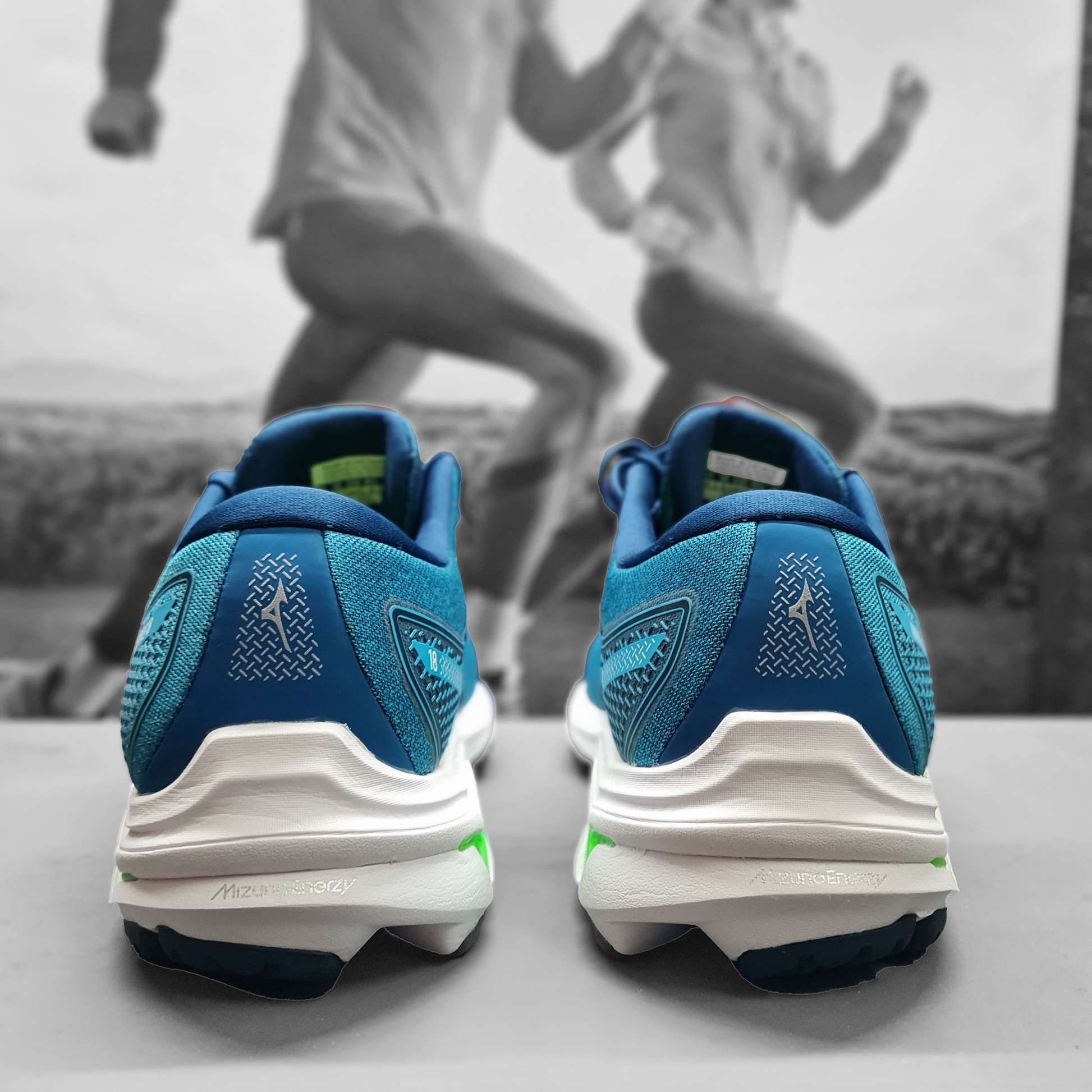 Mizuno Wave Inspire 18 Mens - Durban Runner