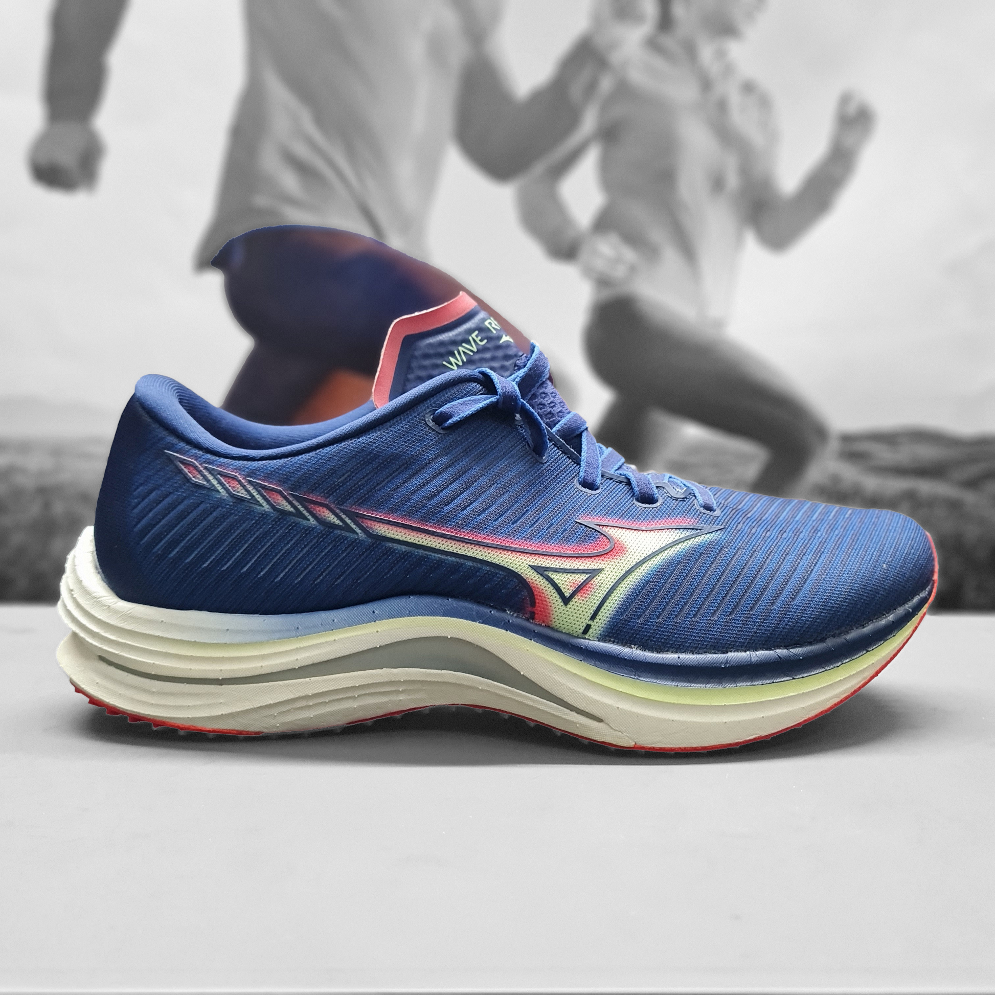 Mizuno Wave Rebellion Sonic Mens - Durban Runner