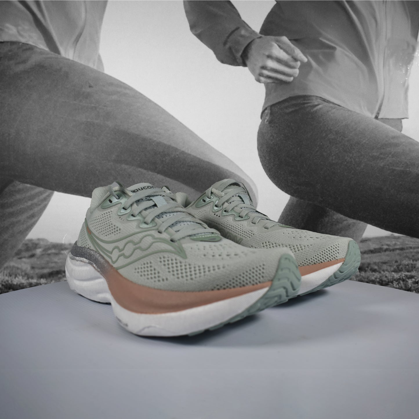 Saucony Ride 19 Womens Running Shoes - Durban Runner 4 / MIST/CAMEO