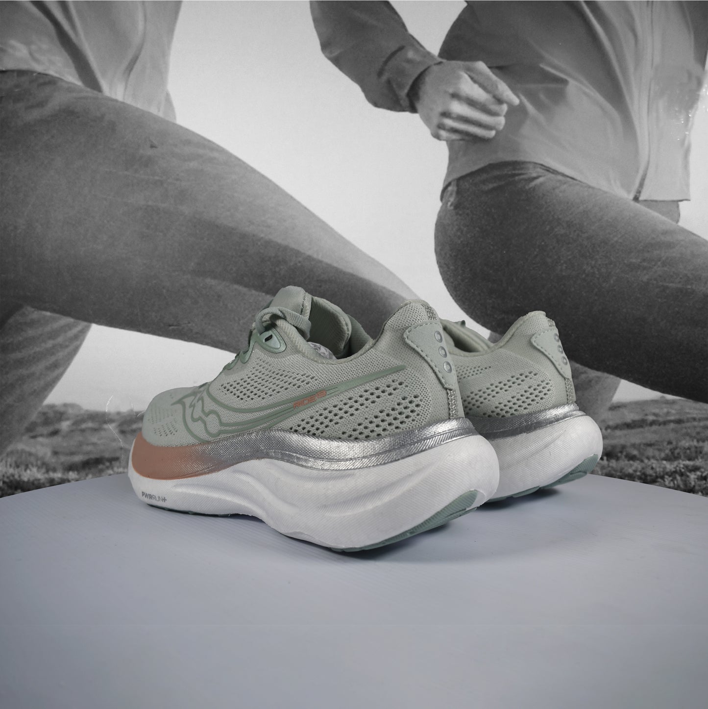 Saucony Ride 19 Womens Running Shoes - Durban Runner 4 / MIST/CAMEO