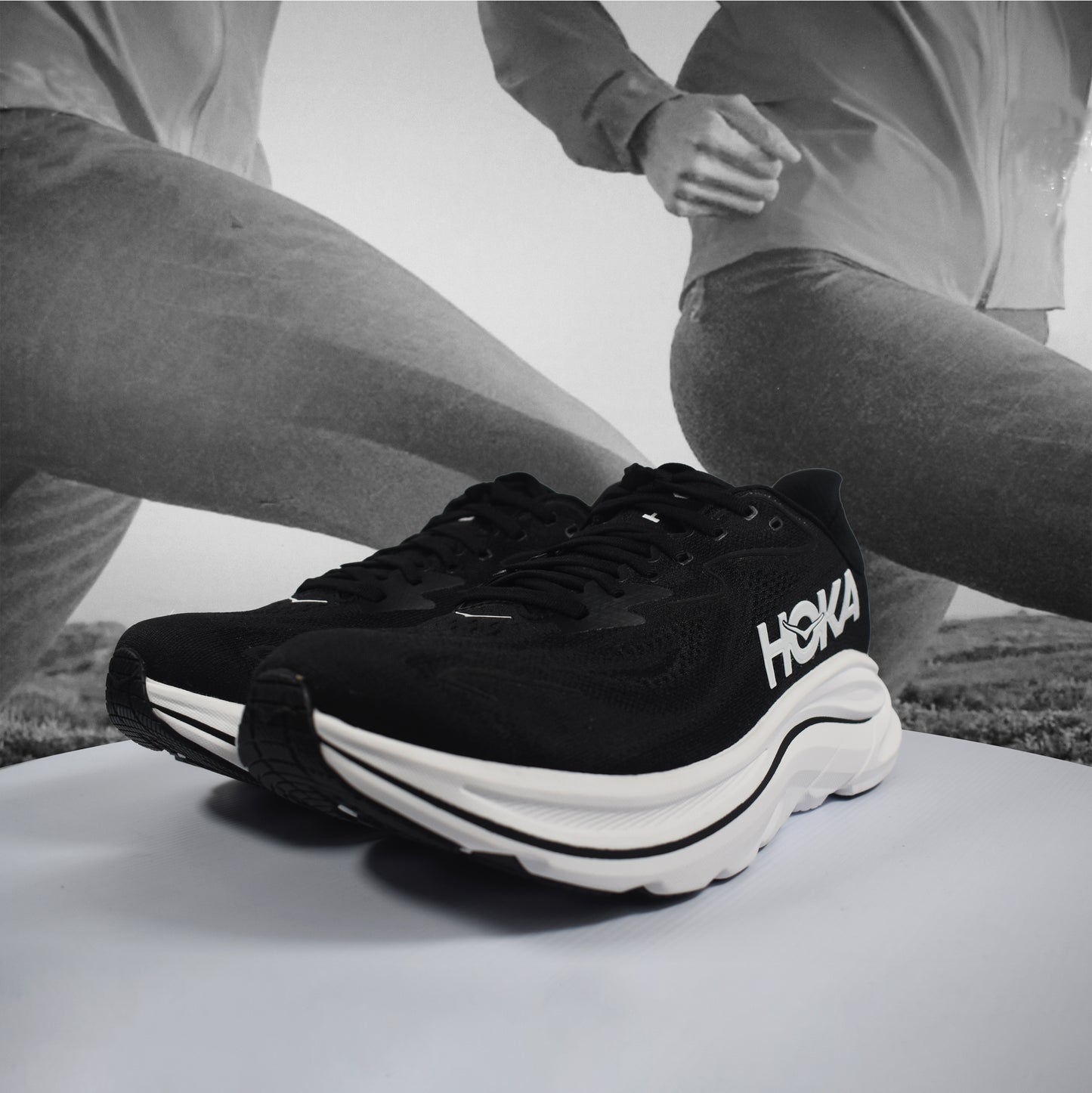 Hoka Clifton 10 Wide Mens - Durban Runner 7 / BWHT