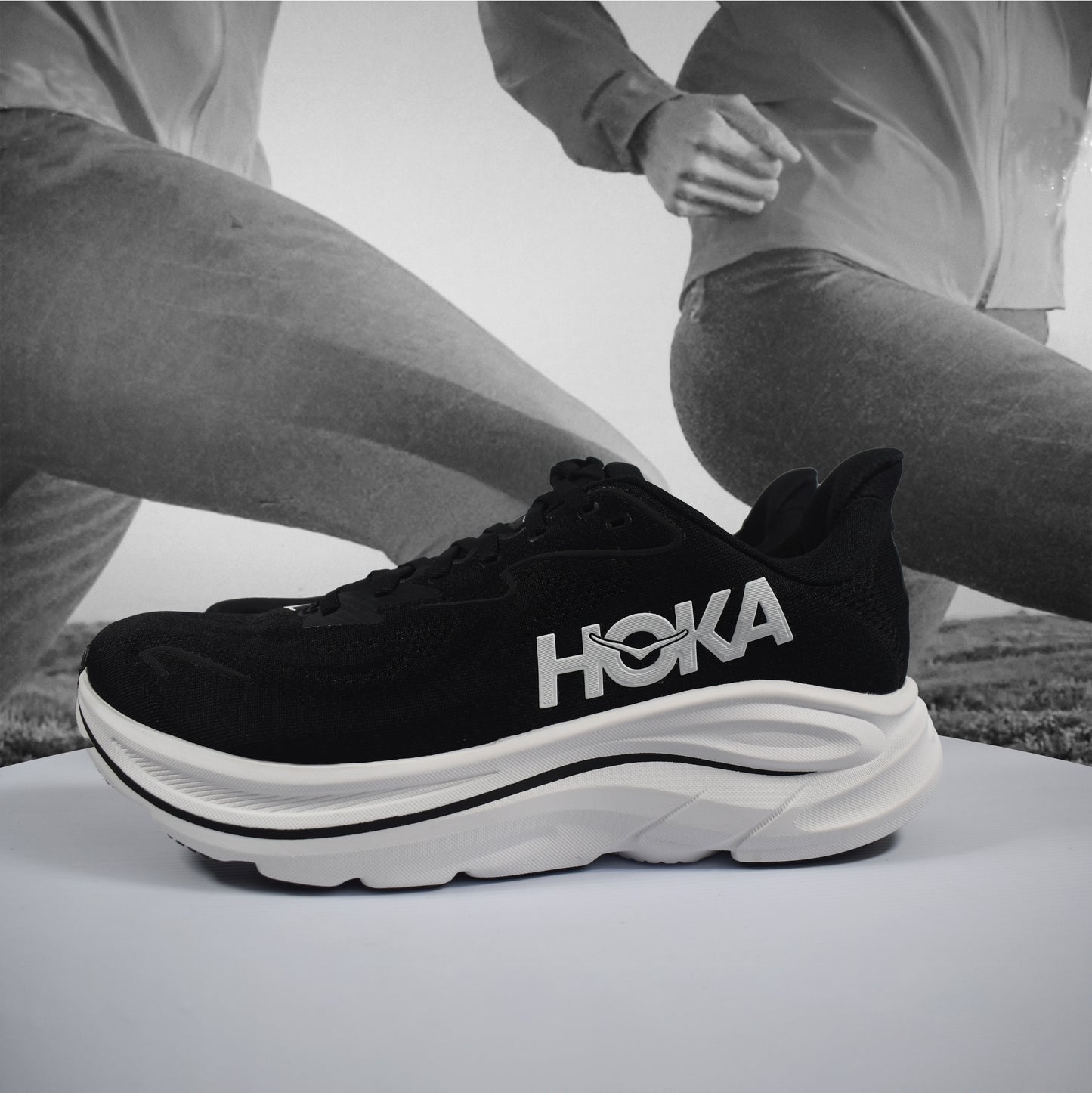 Hoka Clifton 10 Wide Mens - Durban Runner 7 / BWHT
