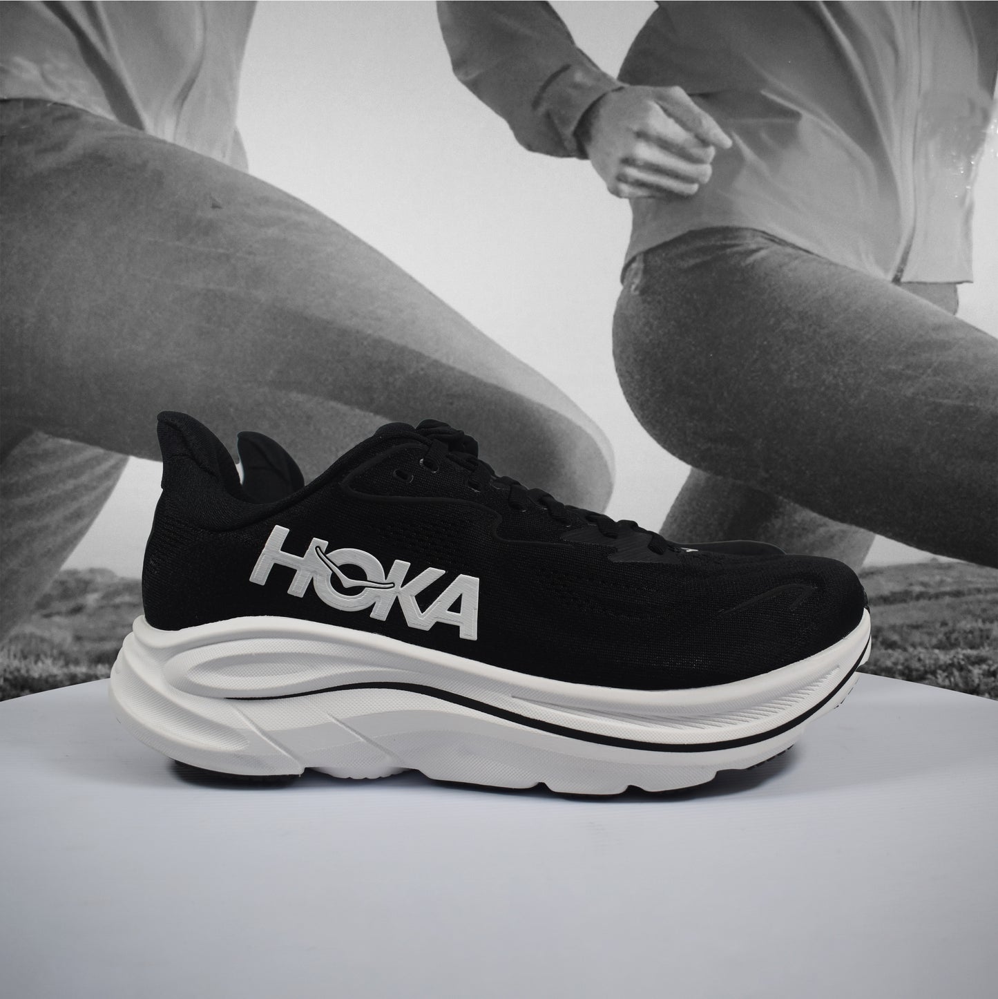 Hoka Clifton 10 Wide Mens - Durban Runner 7 / BWHT