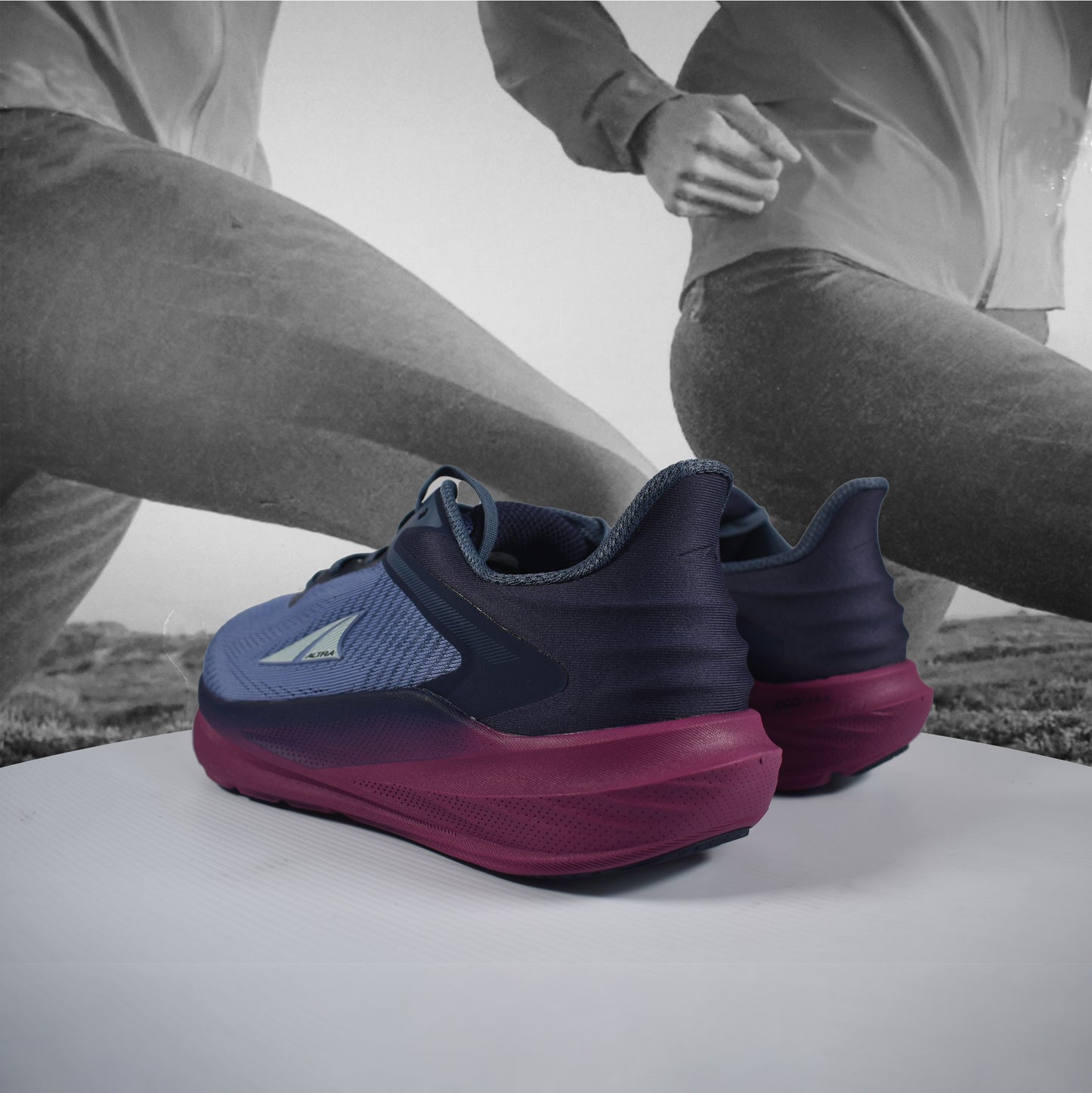 Altra Torin 8 Womens - Durban Runner 4 / Dark Blue