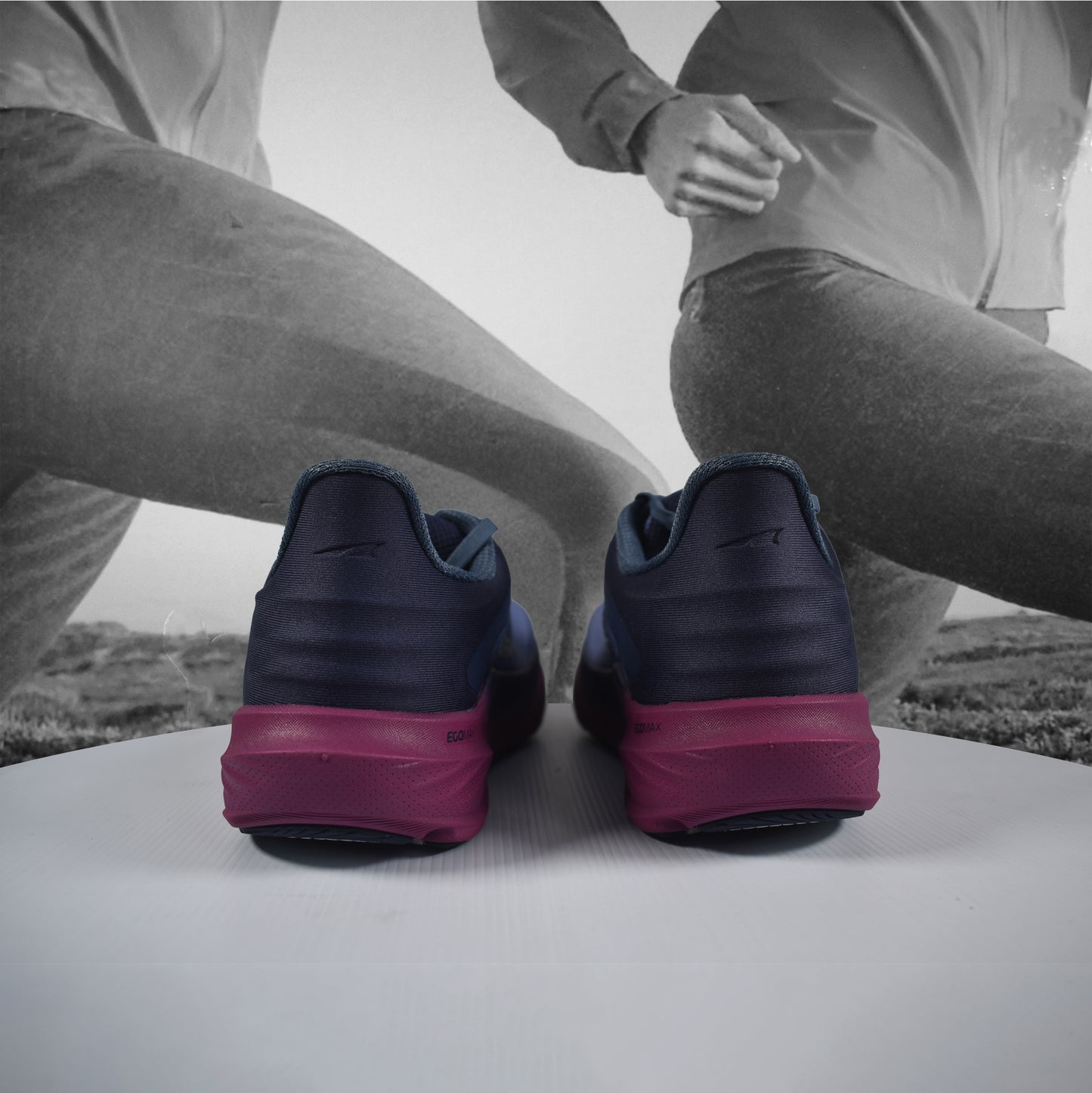 Altra Torin 8 Womens - Durban Runner 4 / Dark Blue