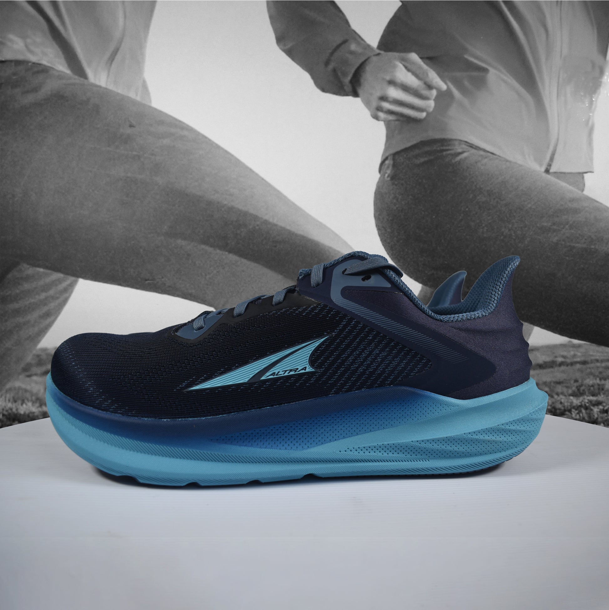 Altra Torin 8 Mens Running Shoes - Durban Runner 7 / Dark Blue