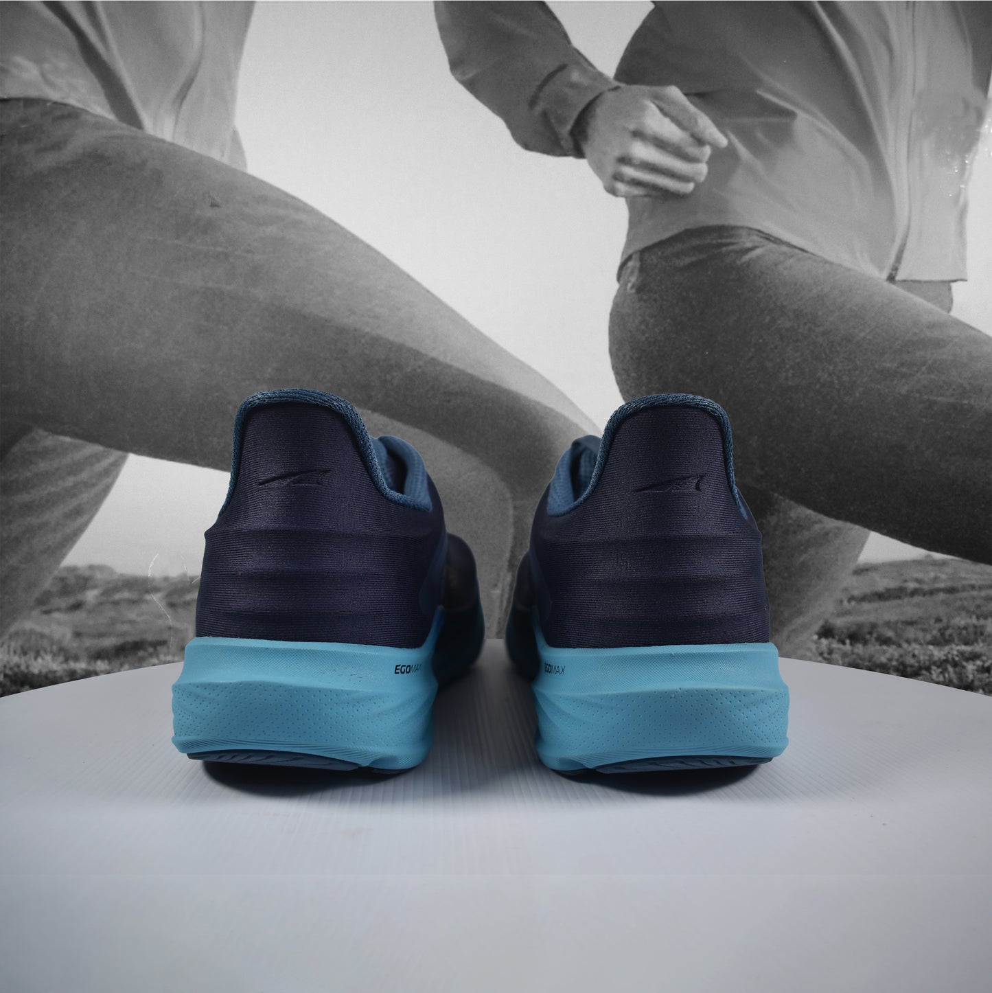 Altra Torin 8 Mens Running Shoes - Durban Runner 7 / Dark Blue