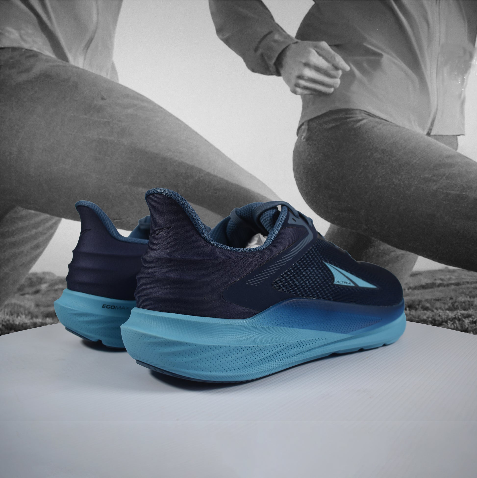 Altra Torin 8 Mens Running Shoes - Durban Runner 7 / Dark Blue