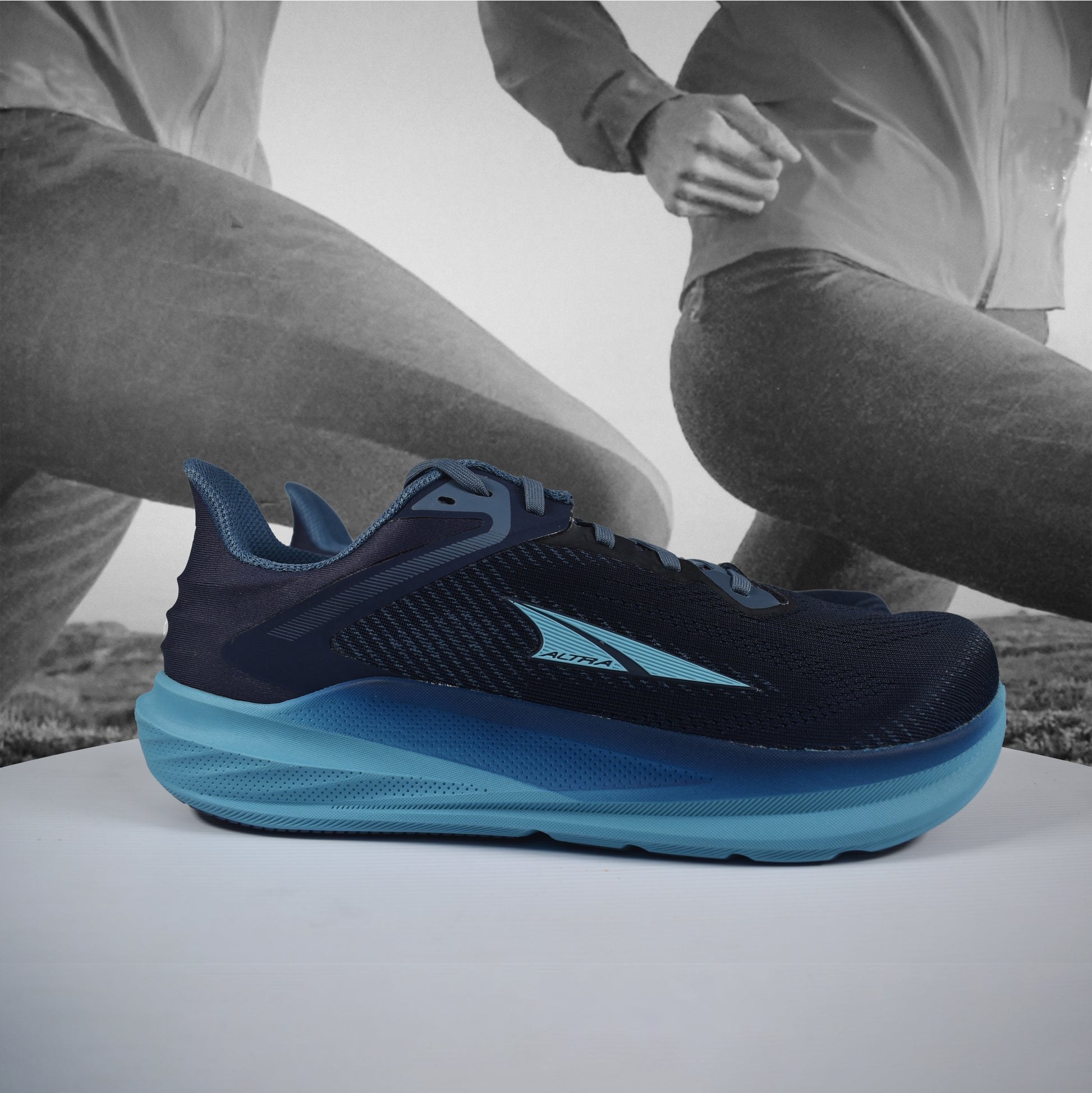 Altra Torin 8 Mens Running Shoes - Durban Runner 7 / Dark Blue