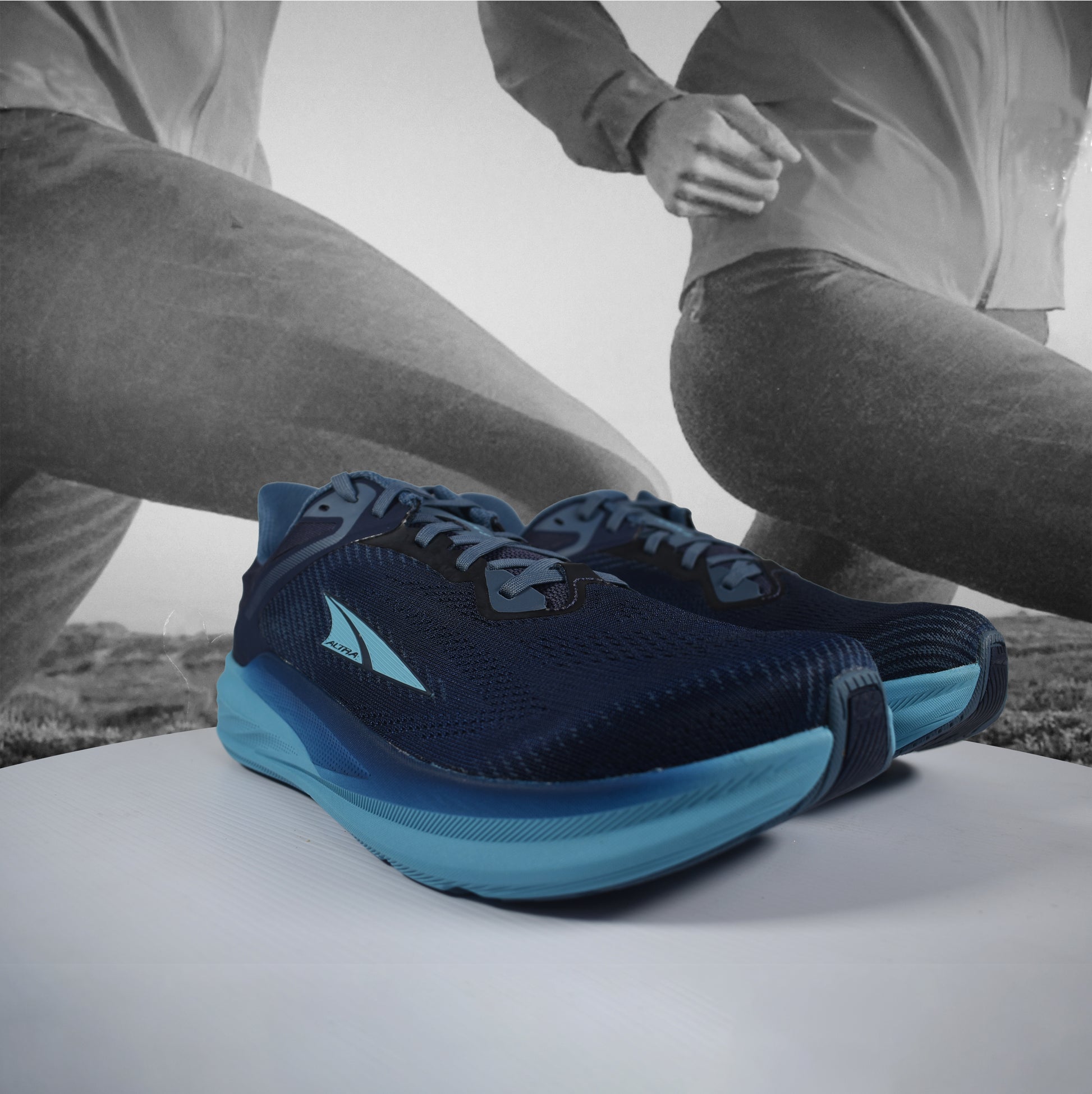 Altra Torin 8 Mens Running Shoes - Durban Runner 7 / Dark Blue