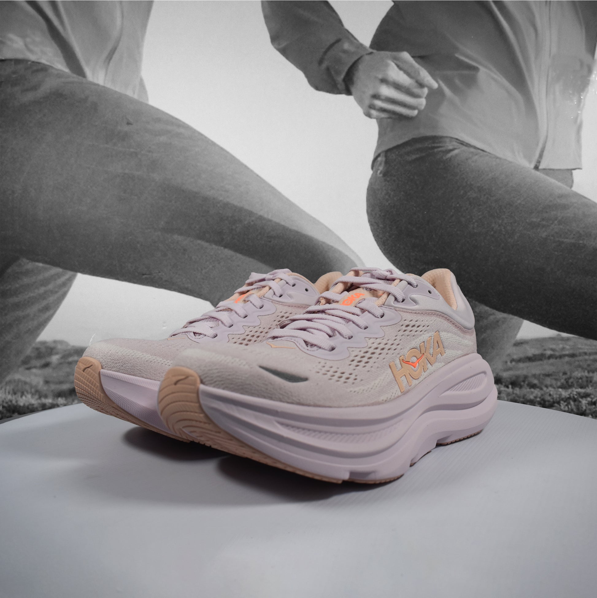 Hoka Bondi 9 Womens Running Shoes - Durban Runner 4 / LRMT