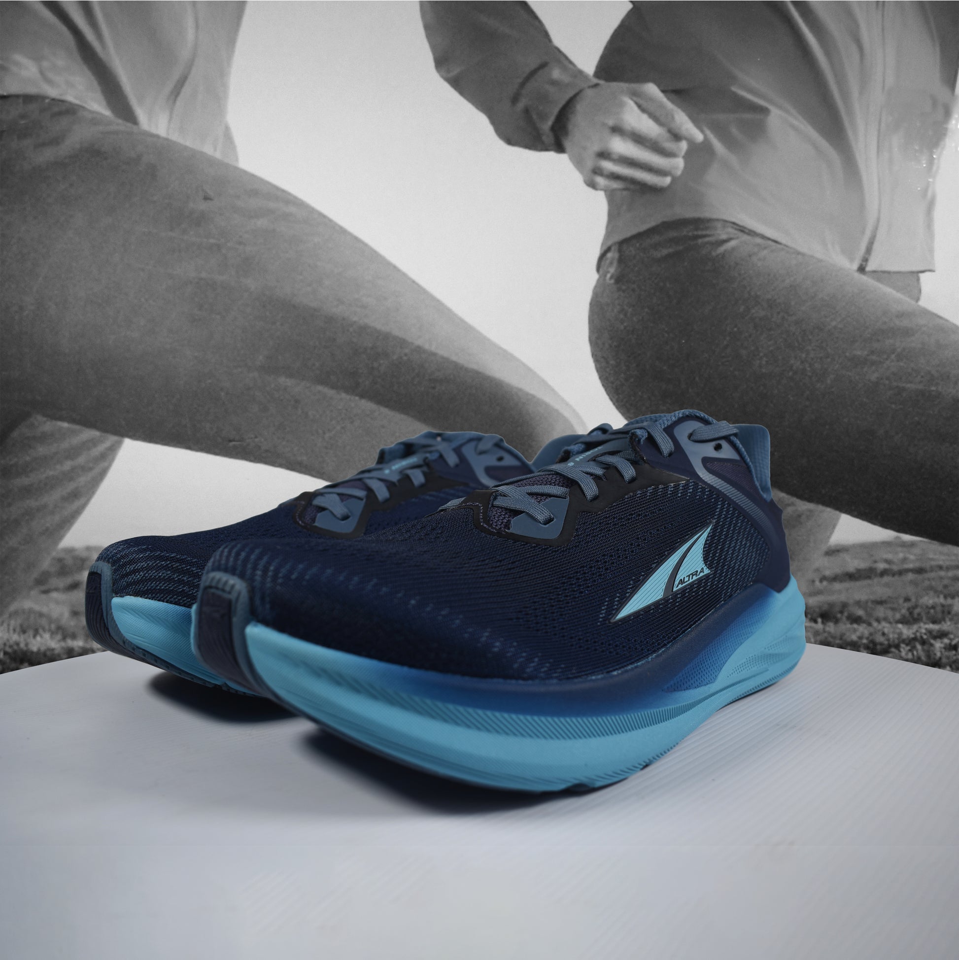 Altra Torin 8 Mens Running Shoes - Durban Runner 7 / Dark Blue