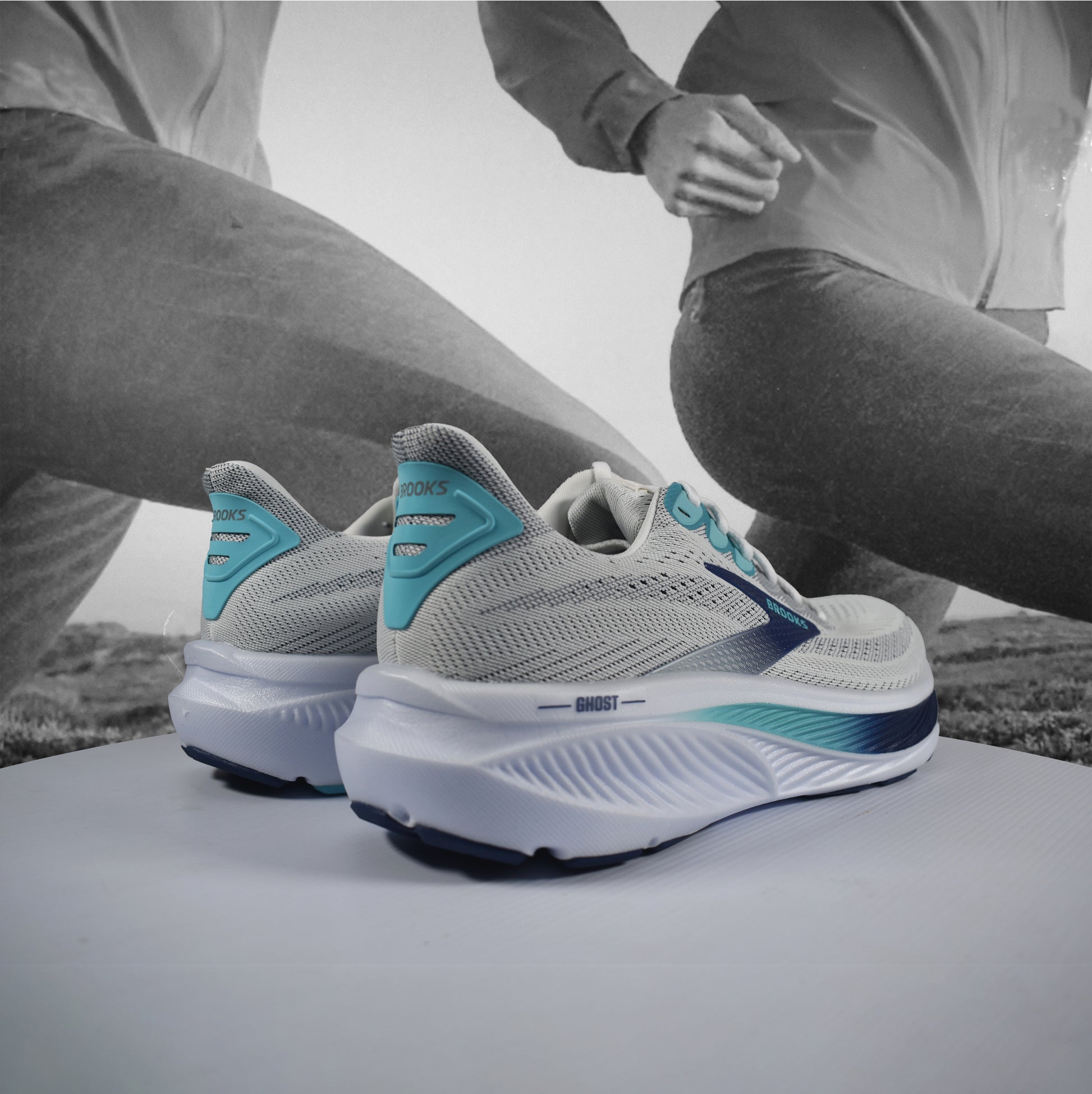 Brooks Ghost 17 Mens - Durban Runner 7 / White/Beacon Blue/Ipanema