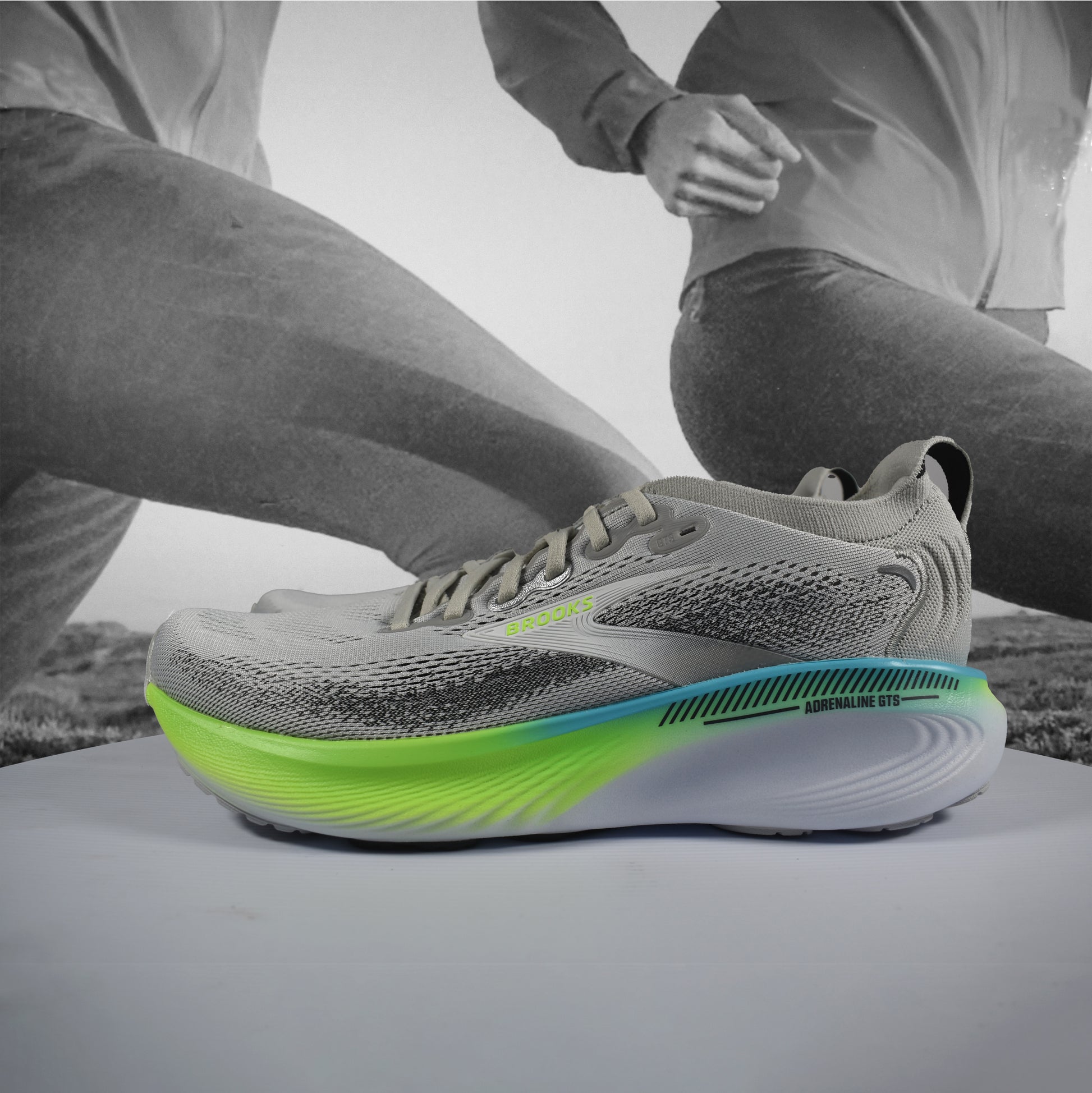 Brooks Adrenaline GTS 25 Mens Running Shoes - Durban Runner 7 / Oyster/Green Gecko/Blue